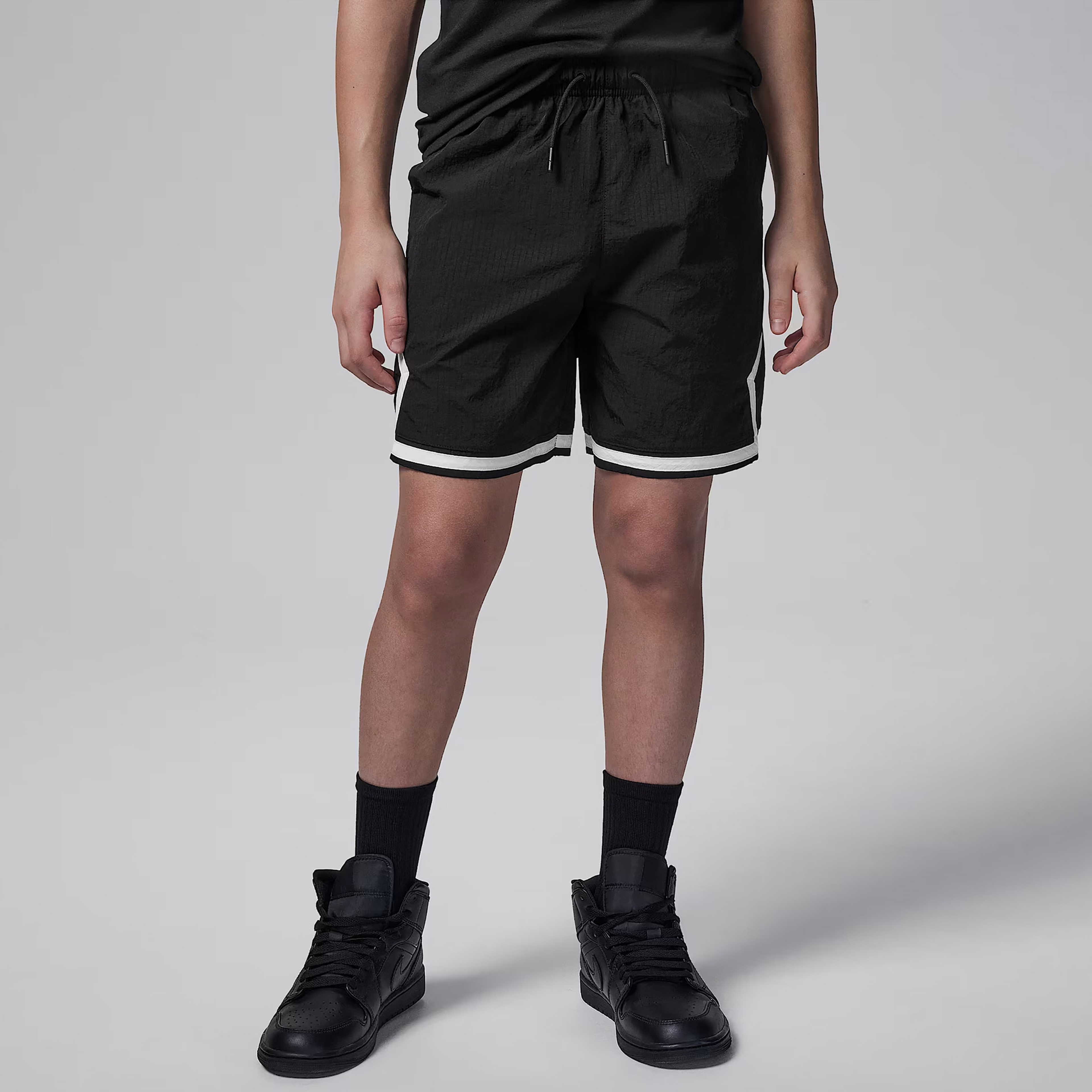 Jordan Poolside Diamond Çocuk Siyah Basketbol Şortu