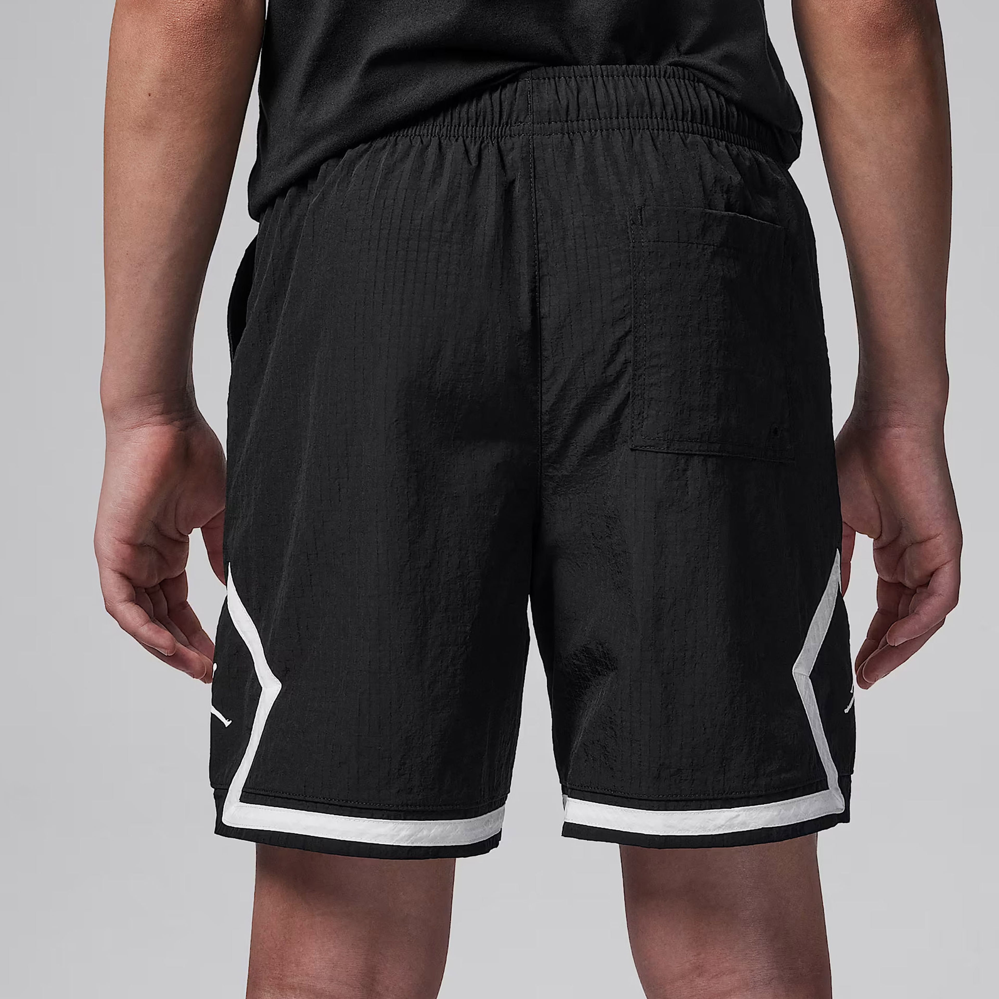 Jordan Poolside Diamond Çocuk Siyah Basketbol Şortu