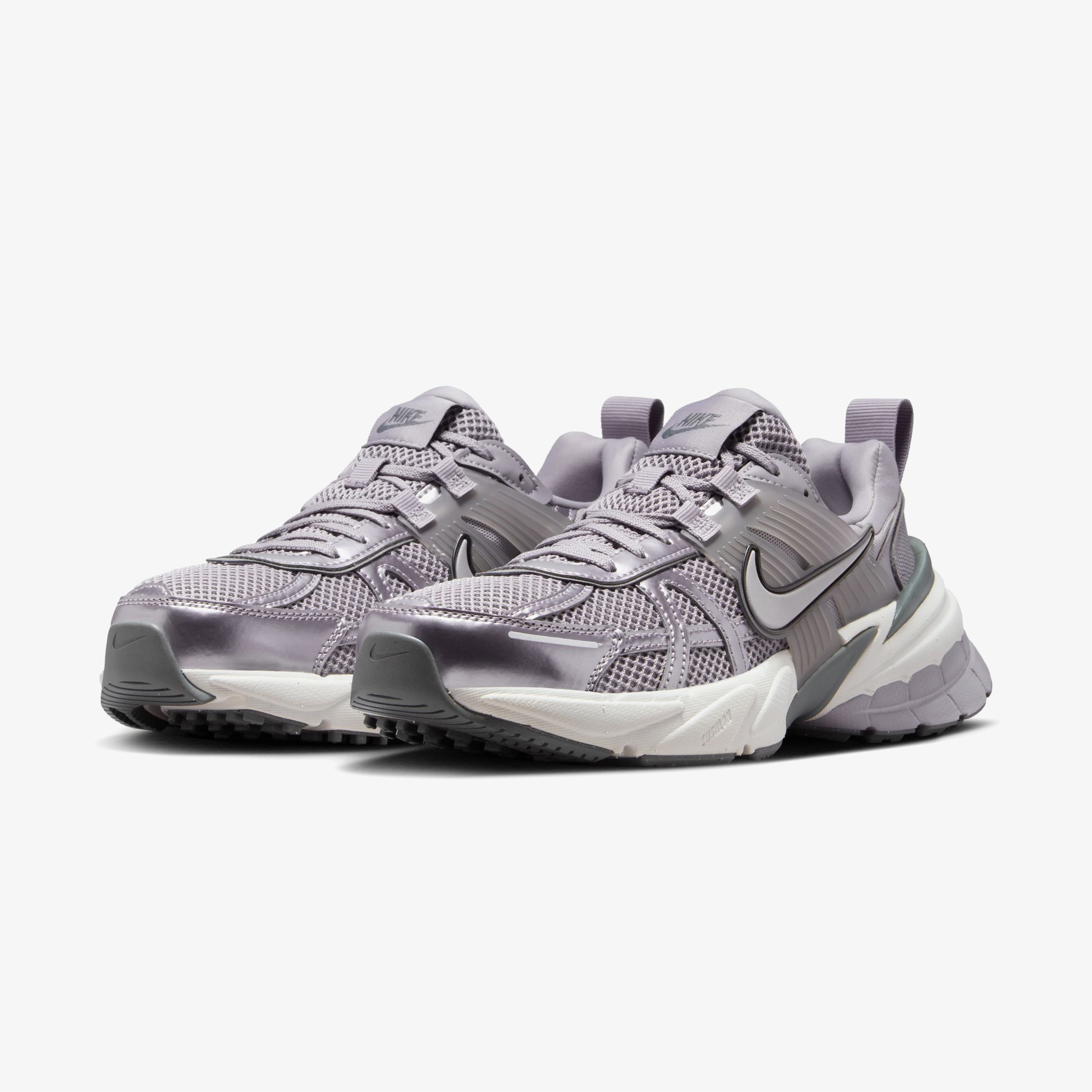 Nike V2K Run Unisex Gri Spor Ayakkabı