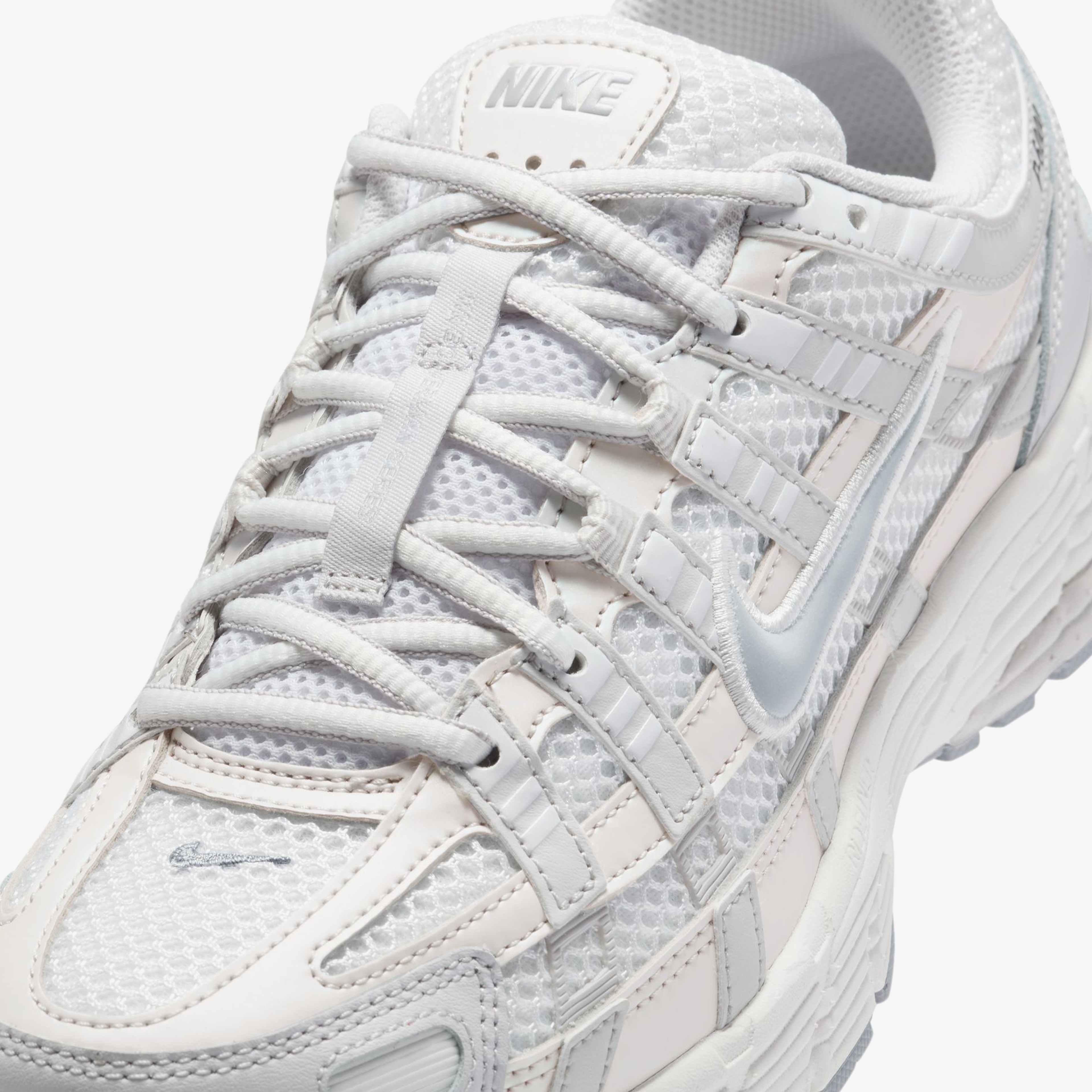 Nike P-6000 Kadın Beyaz Sneaker