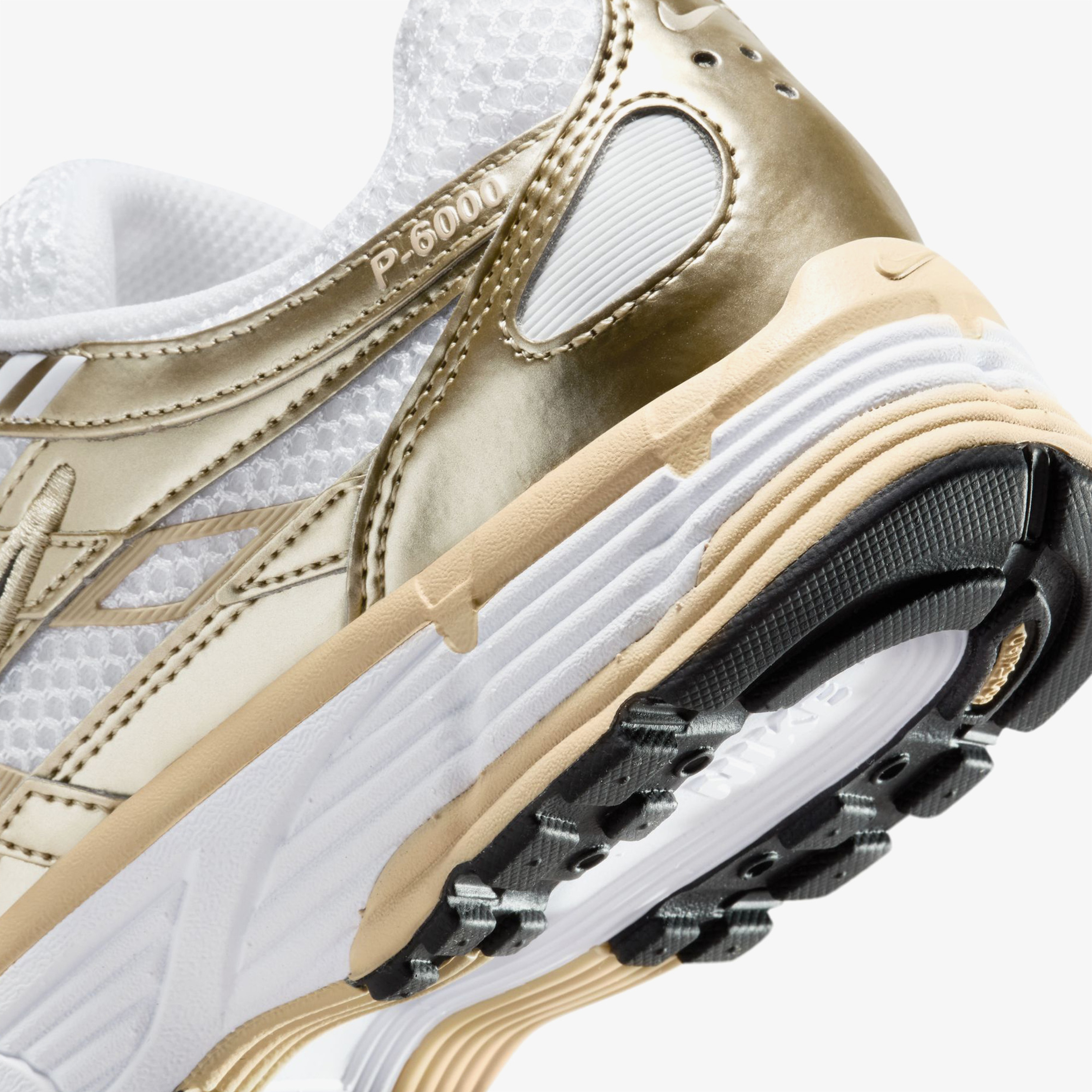 Nike P-6000 Kadın Beyaz Sneaker