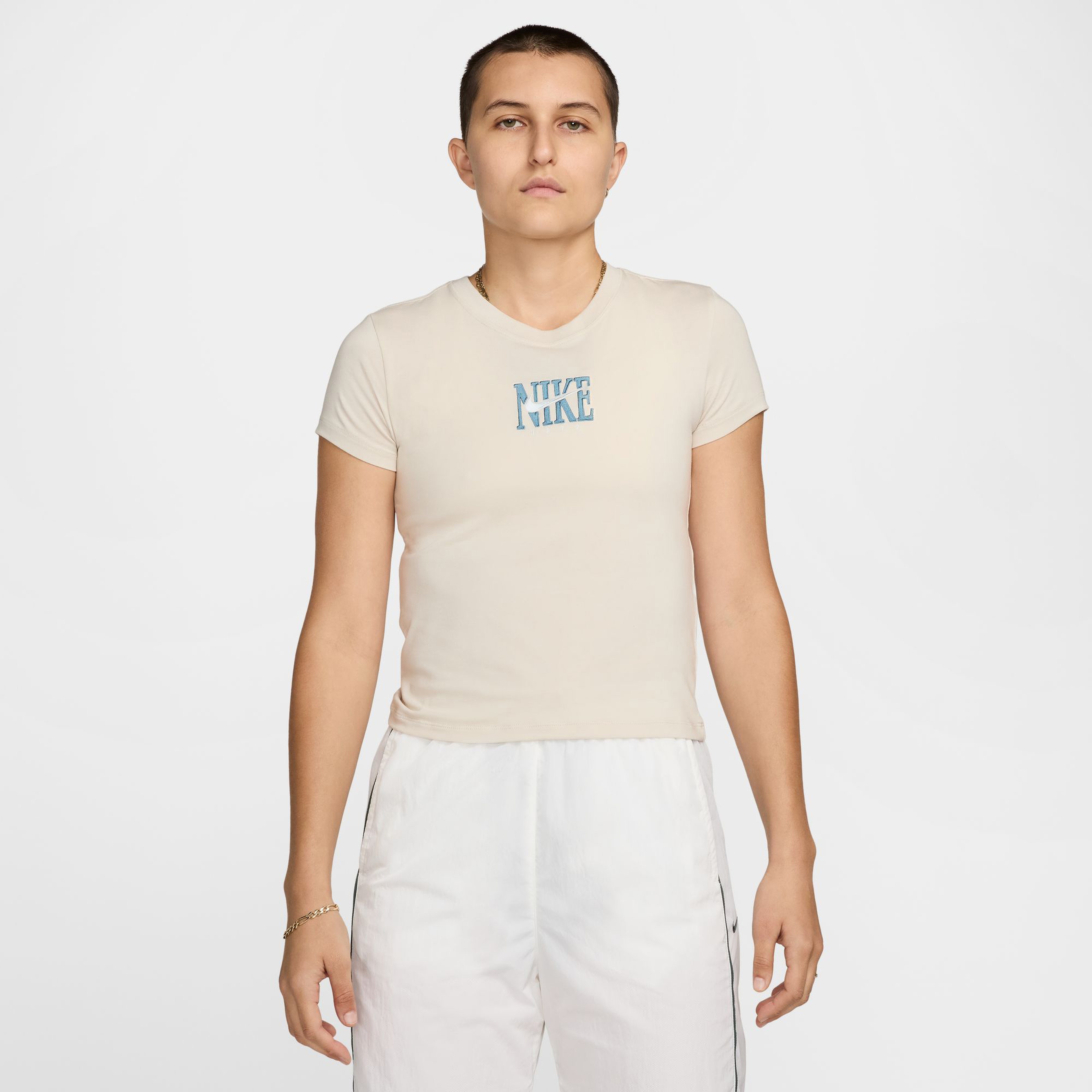 Nike Slim Kadın Beyaz T-Shirt
