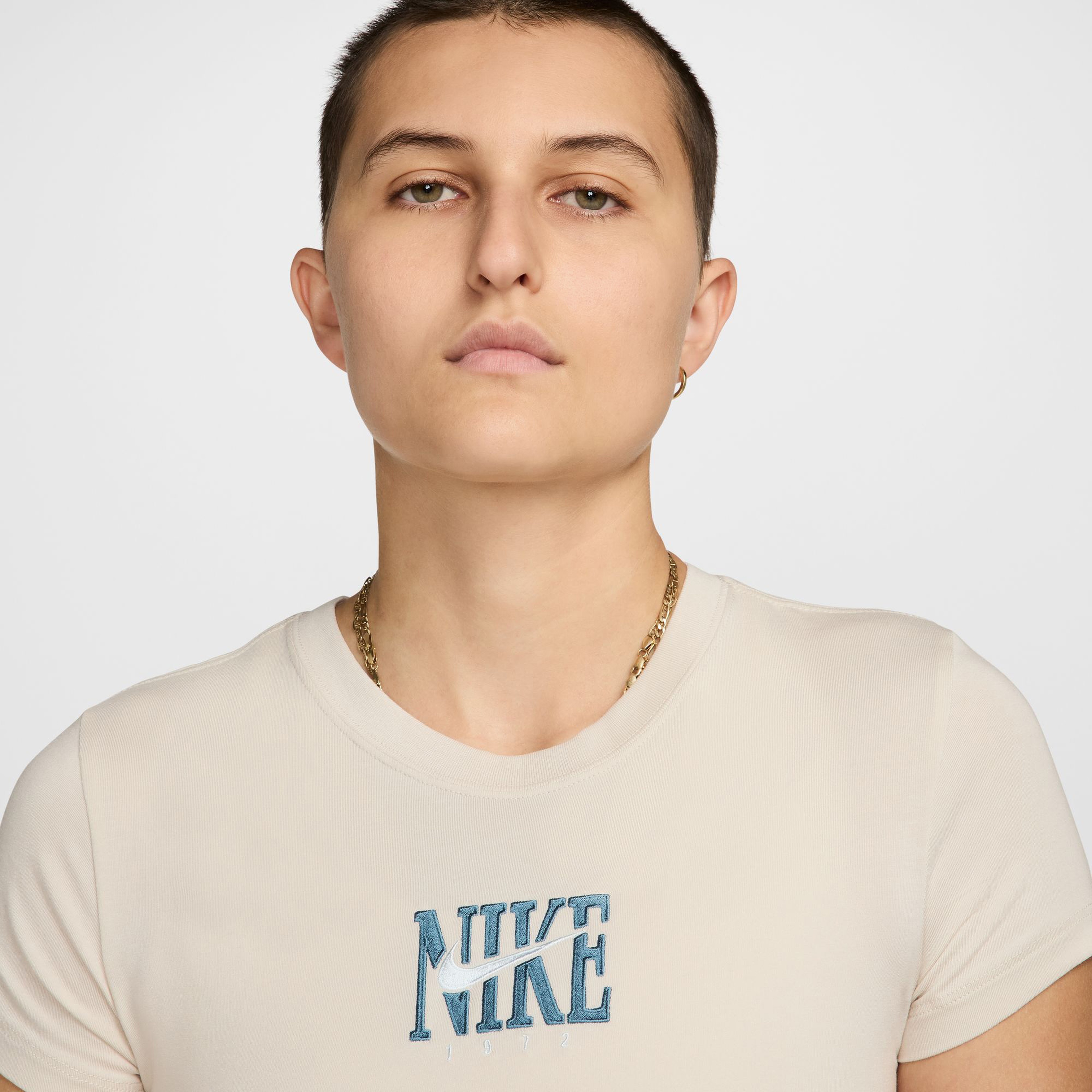 Nike Slim Kadın Beyaz T-Shirt