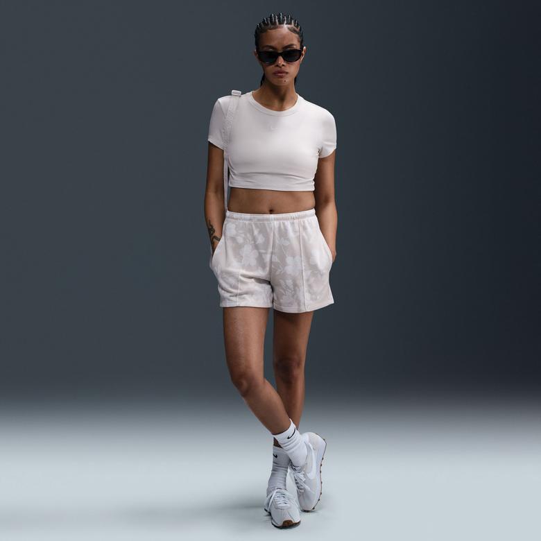 Nike Sportswear Chill Terry Kadın Beyaz Şort