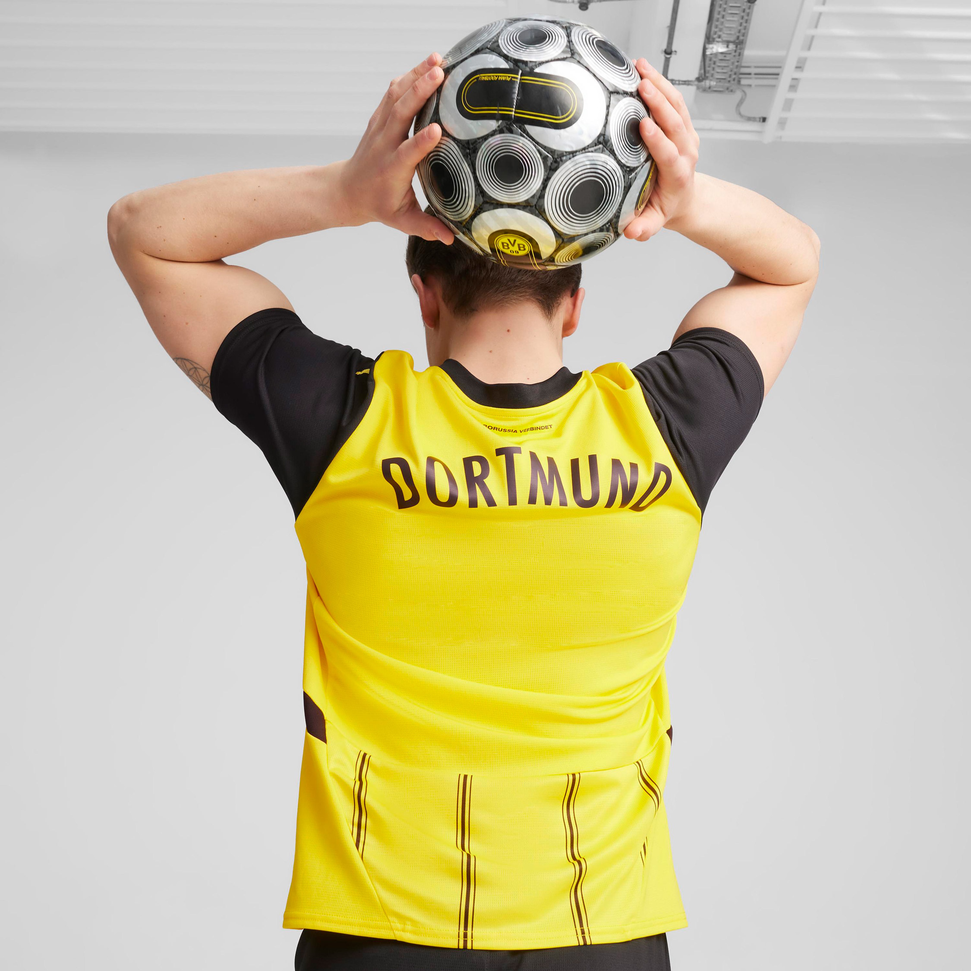 Puma Bourissia Dortmund 2024-25 İç Saha Erkek Sarı Futbol Forması
