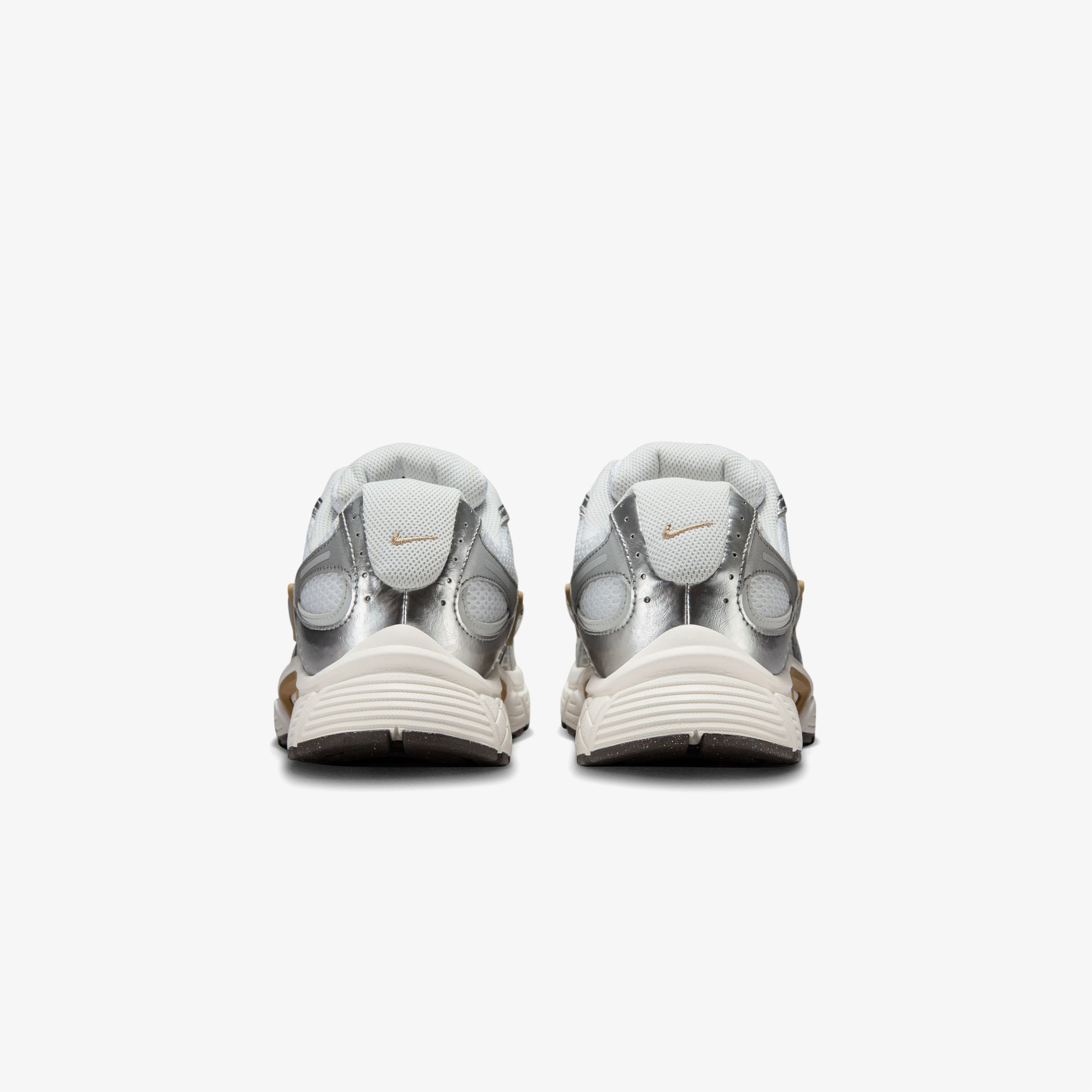 Nike V5 RNR Erkek Gri Spor Ayakkabı