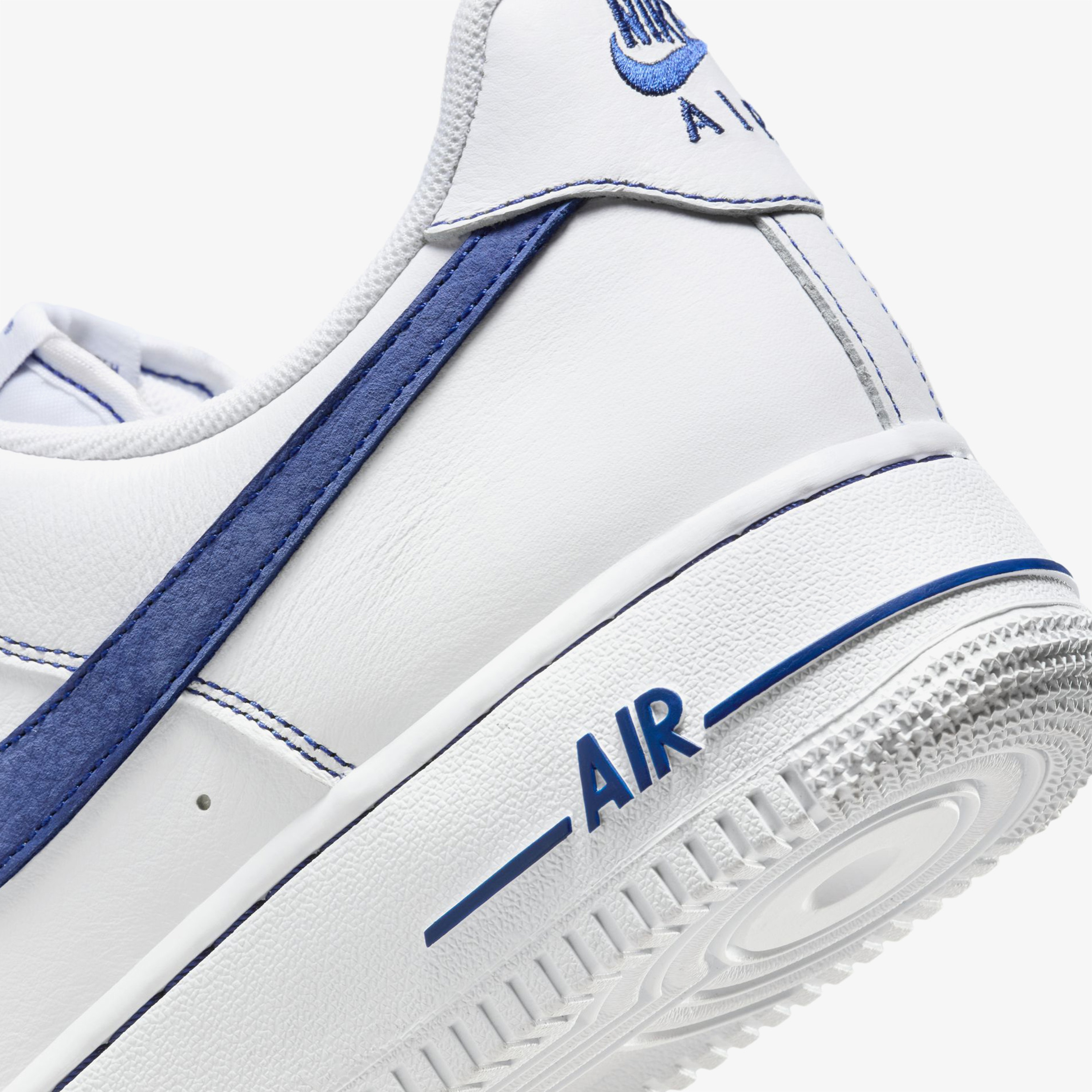 Nike Air Force 1 '07 LV Erkek Beyaz/Mavi Sneaker