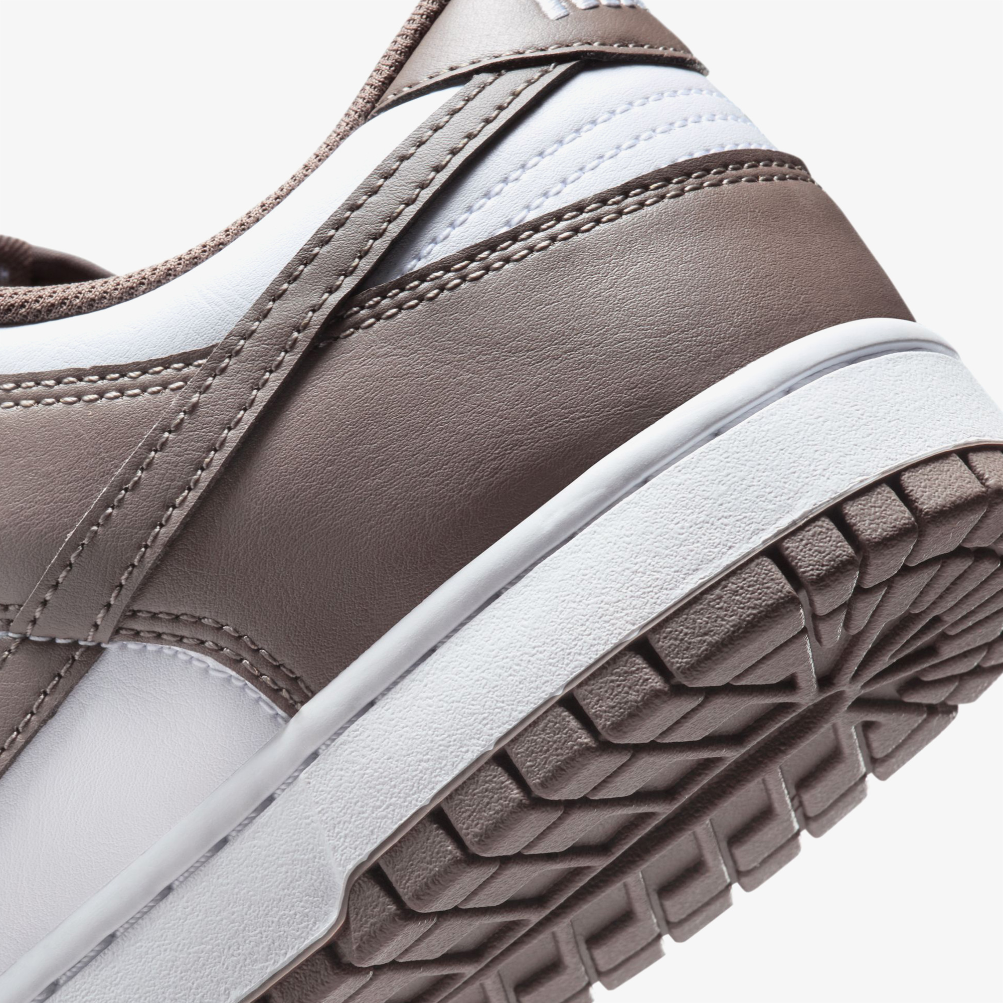 Dirty Dunk① jakebllockyoyo Nike Dunk Low Retro Erkek Yeşil Spor Ayakkabı42HF5441| Occasion
