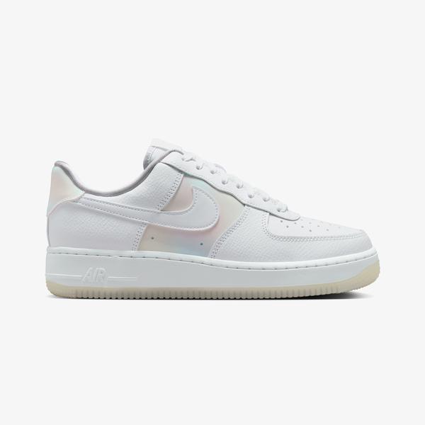 Nike Air Force 1 '07 Kadın Beyaz Spor Ayakkabı