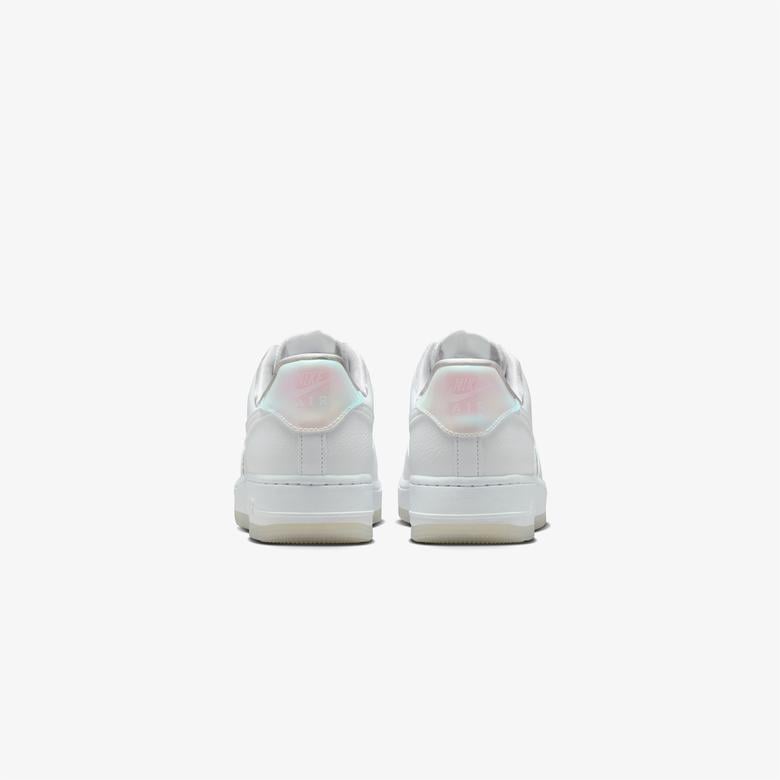 Nike Air Force 1 '07 Kadın Beyaz Spor Ayakkabı