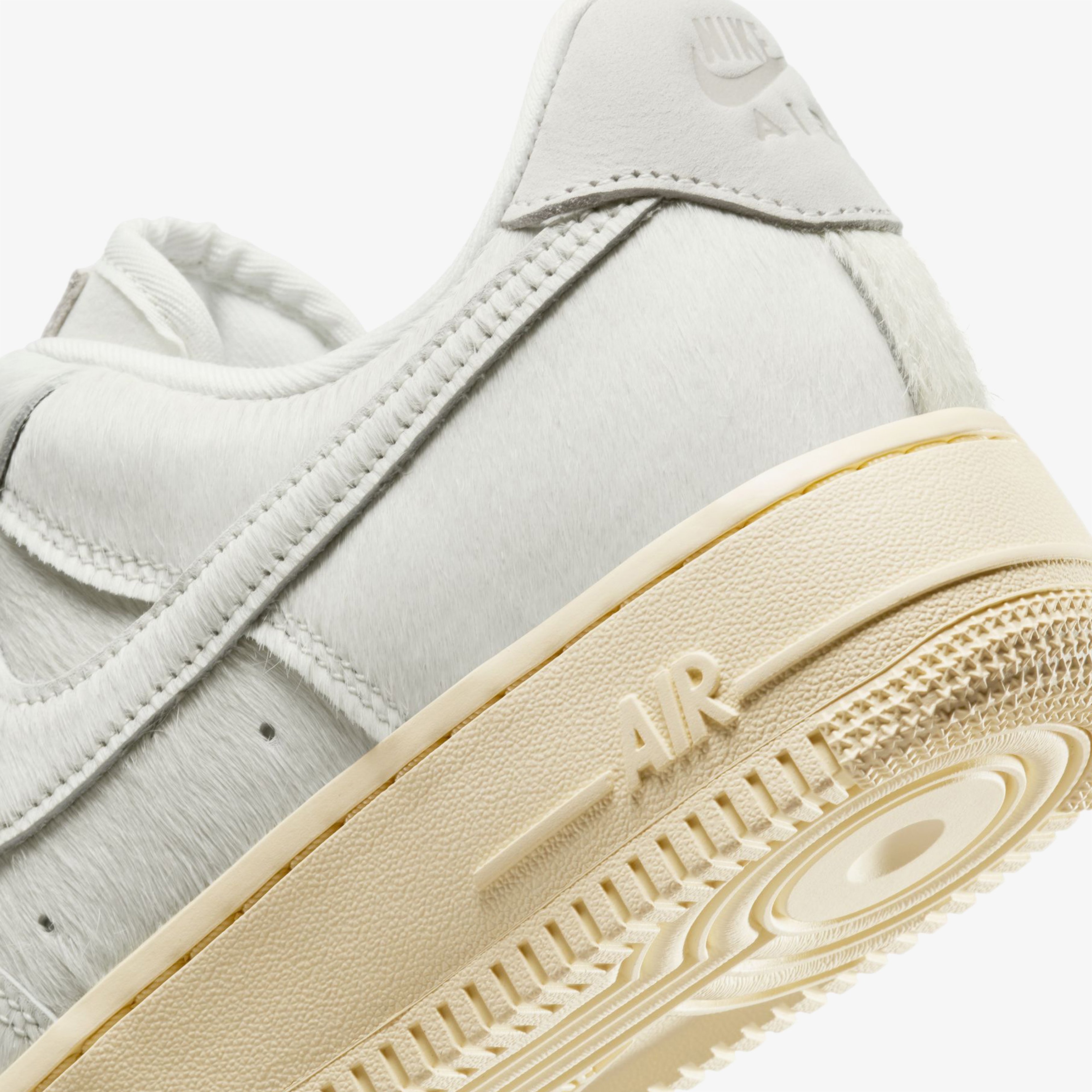 Nike Air Force 1 '07 Kadın Beyaz Spor Ayakkabı