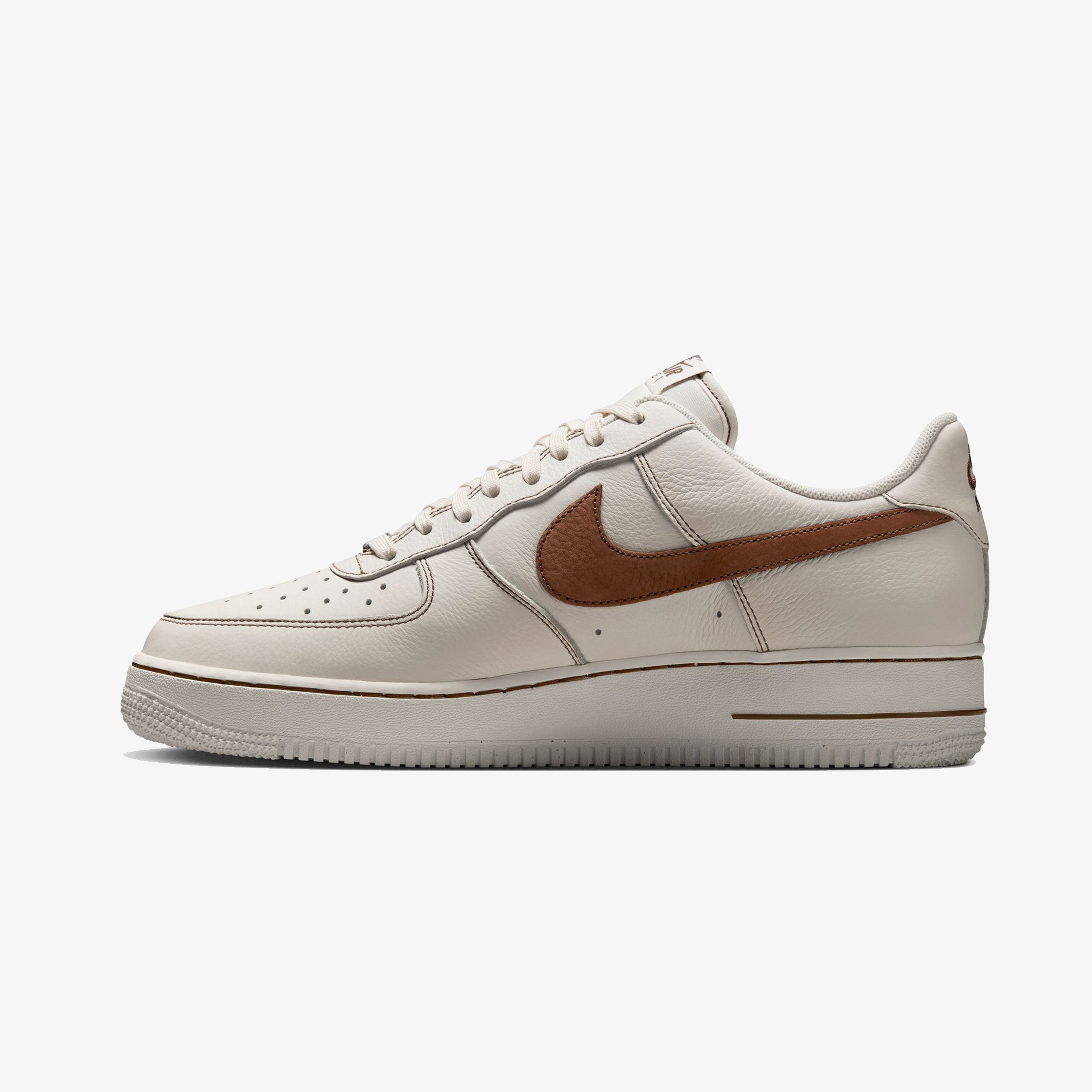 Nike Air Force 1 '07 LV8 Erkek Beyaz Spor Ayakkabı