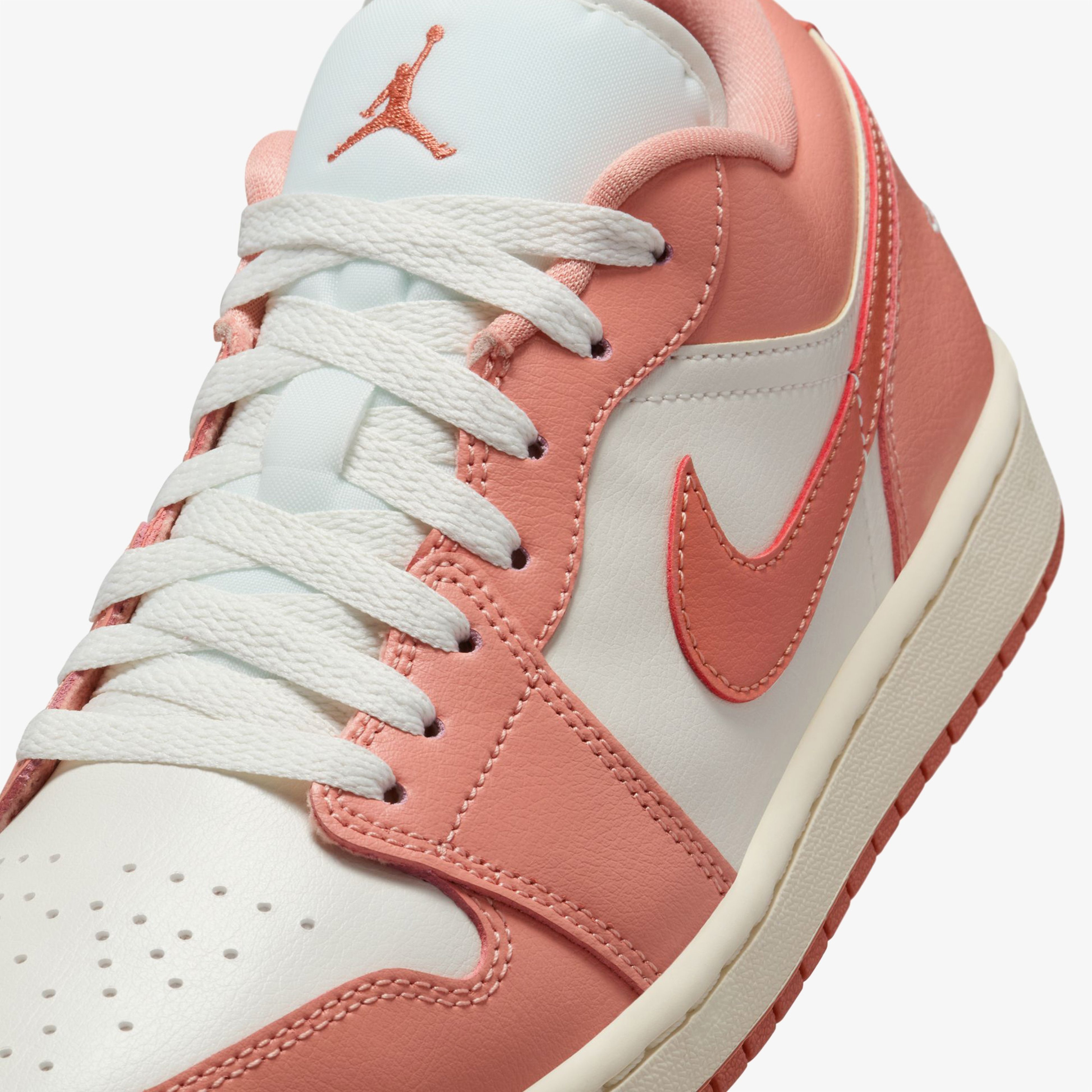 Nike Air Jordan 1 Low Kadın Beyaz/Pembe Spor Ayakkabı