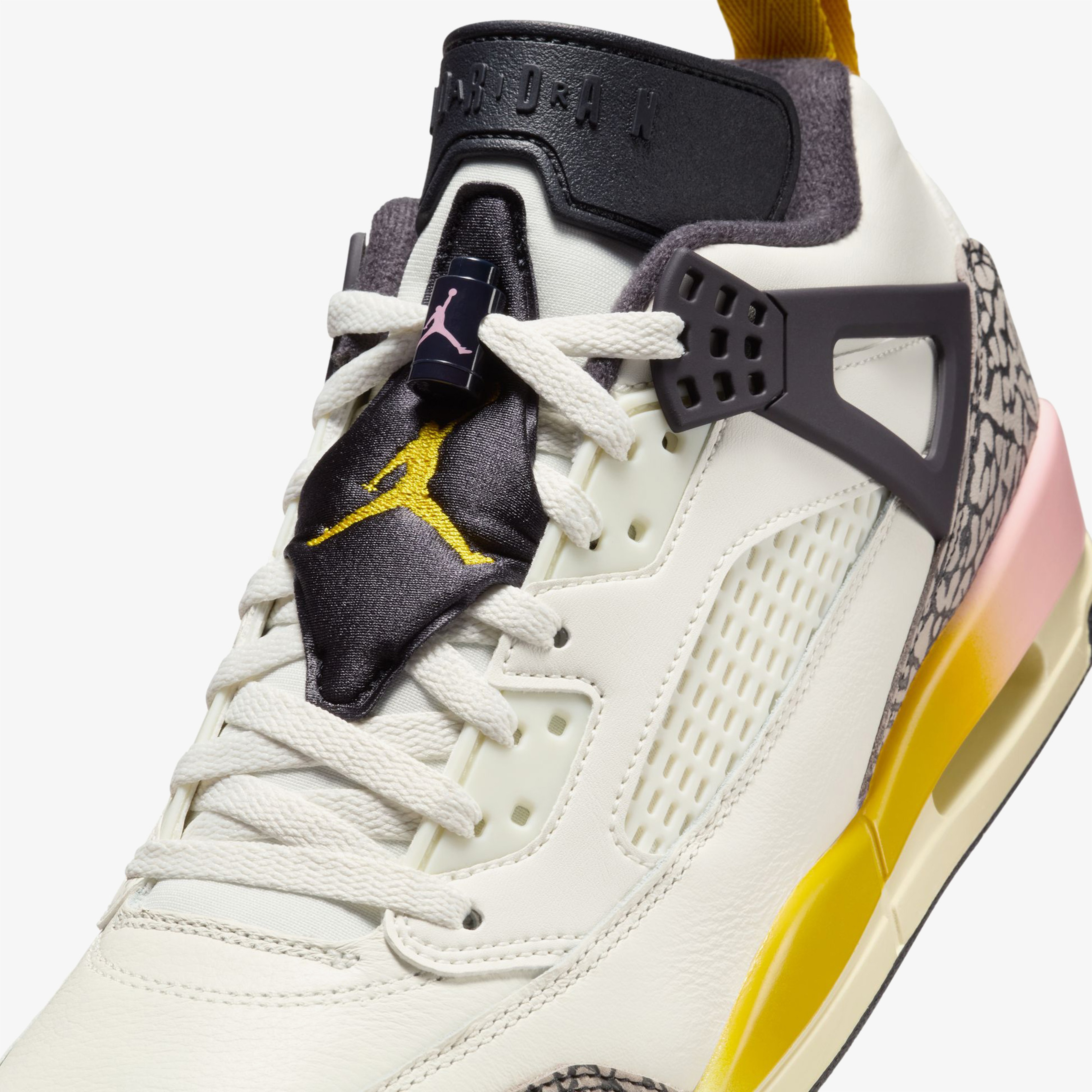 Jordan Spikize Low Erkek Beyaz Spor Ayakkabı