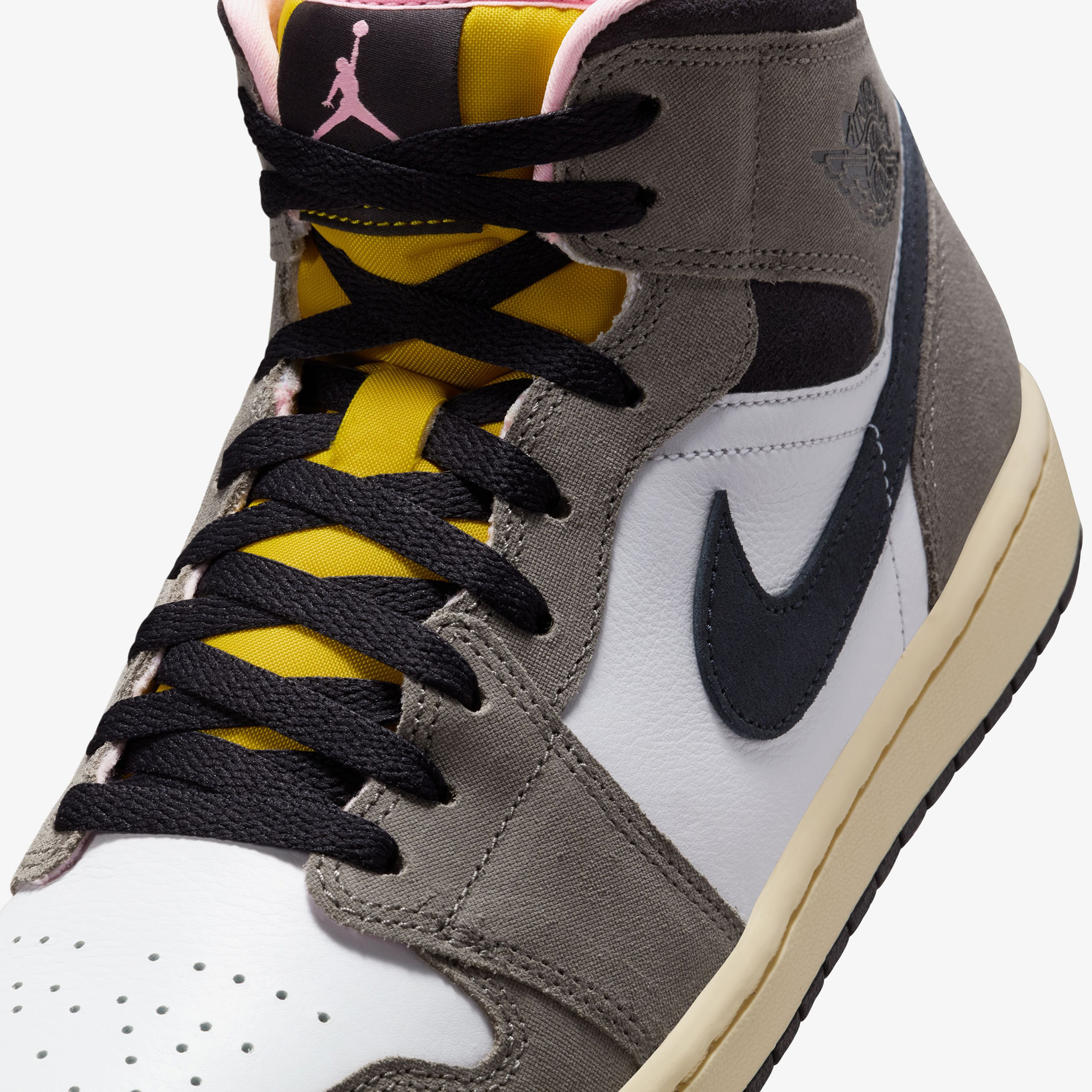 Nike Air Jordan 1 Mid SE Erkek Beyaz Spor Ayakkabı