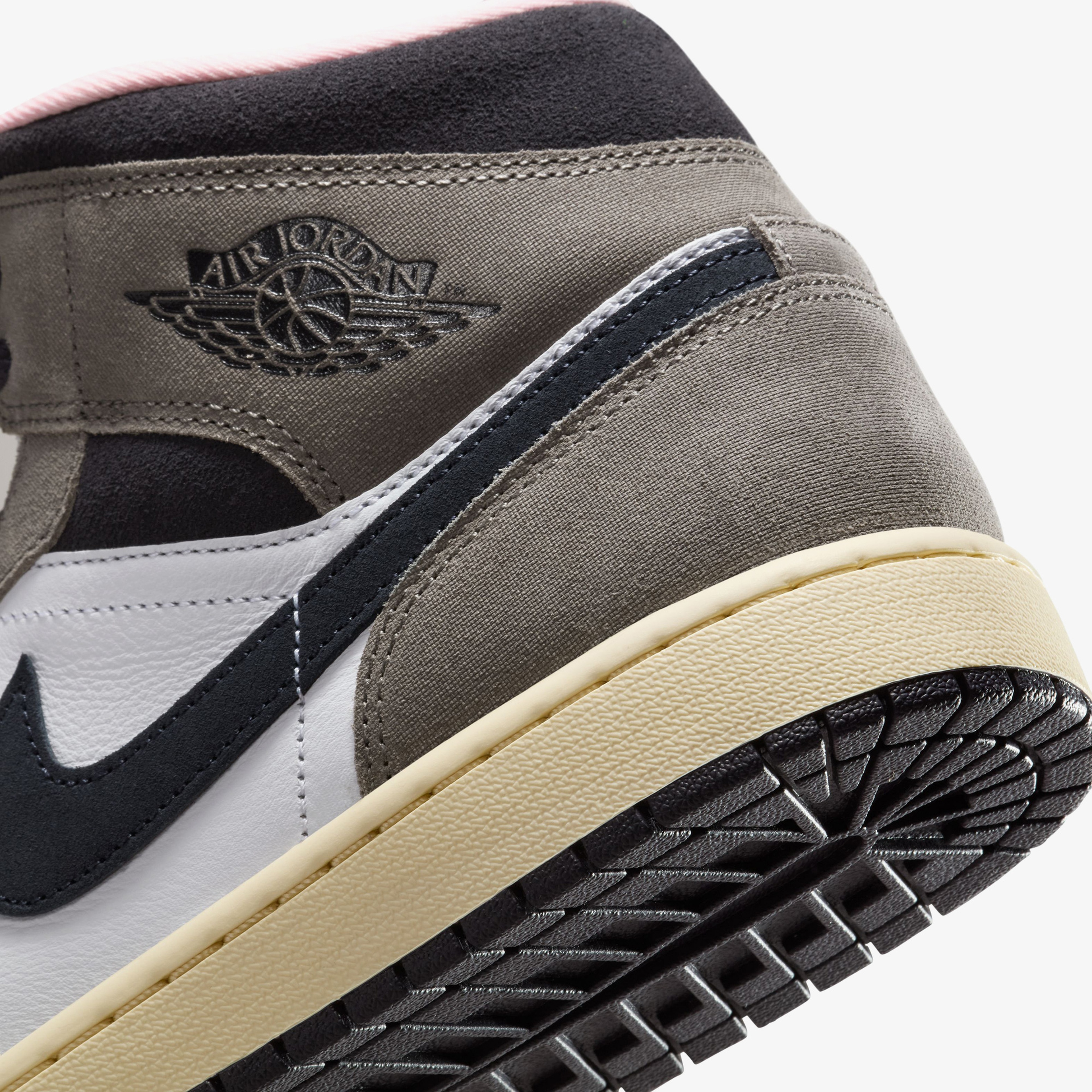 Nike Air Jordan 1 Mid SE Erkek Beyaz Spor Ayakkabı