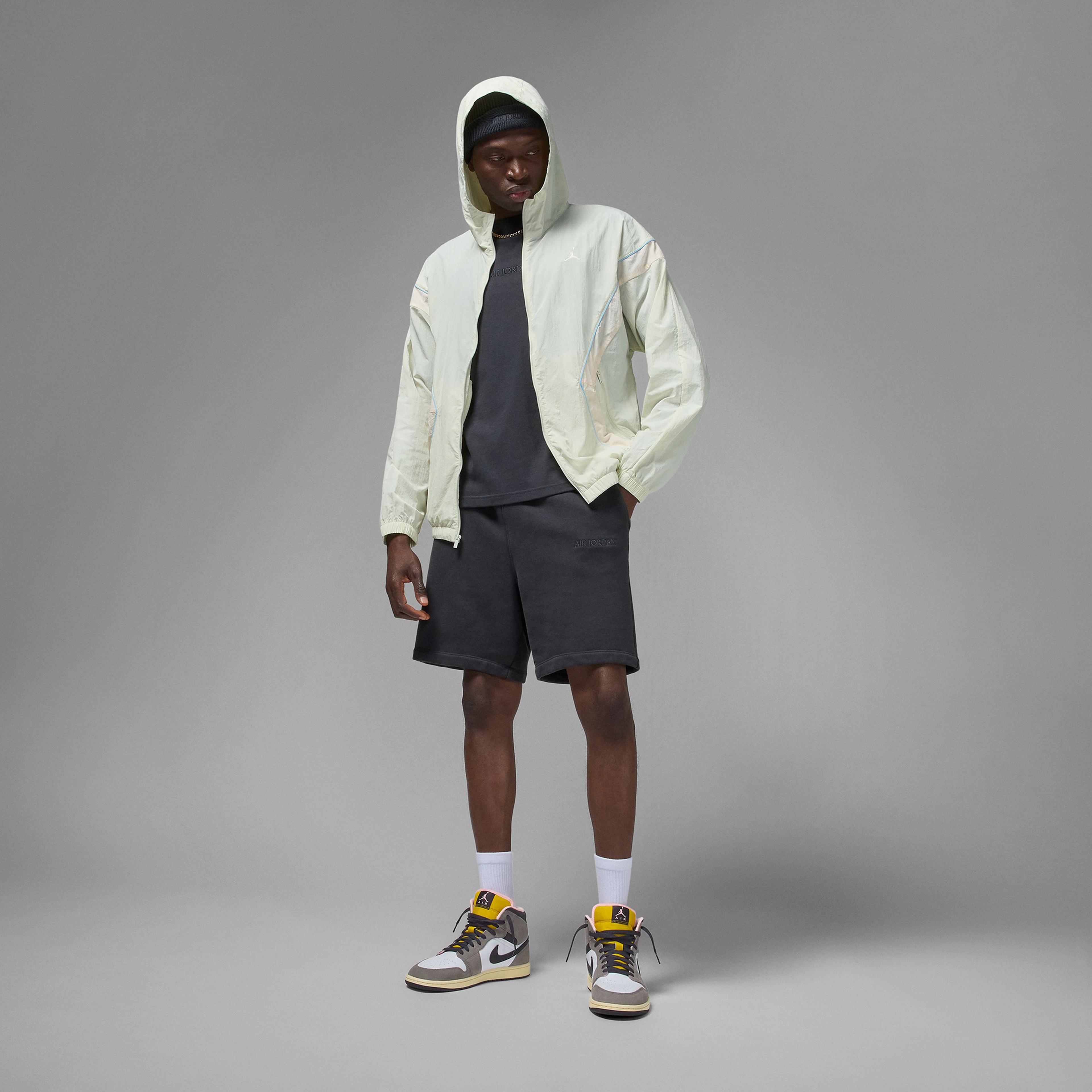 Nike Air Jordan 1 Mid SE Erkek Beyaz Spor Ayakkabı