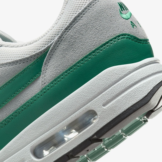 Nike Gri Nike Air Max 1 Essentials Erkek Gri/Yeşil Spor Ayakkabı