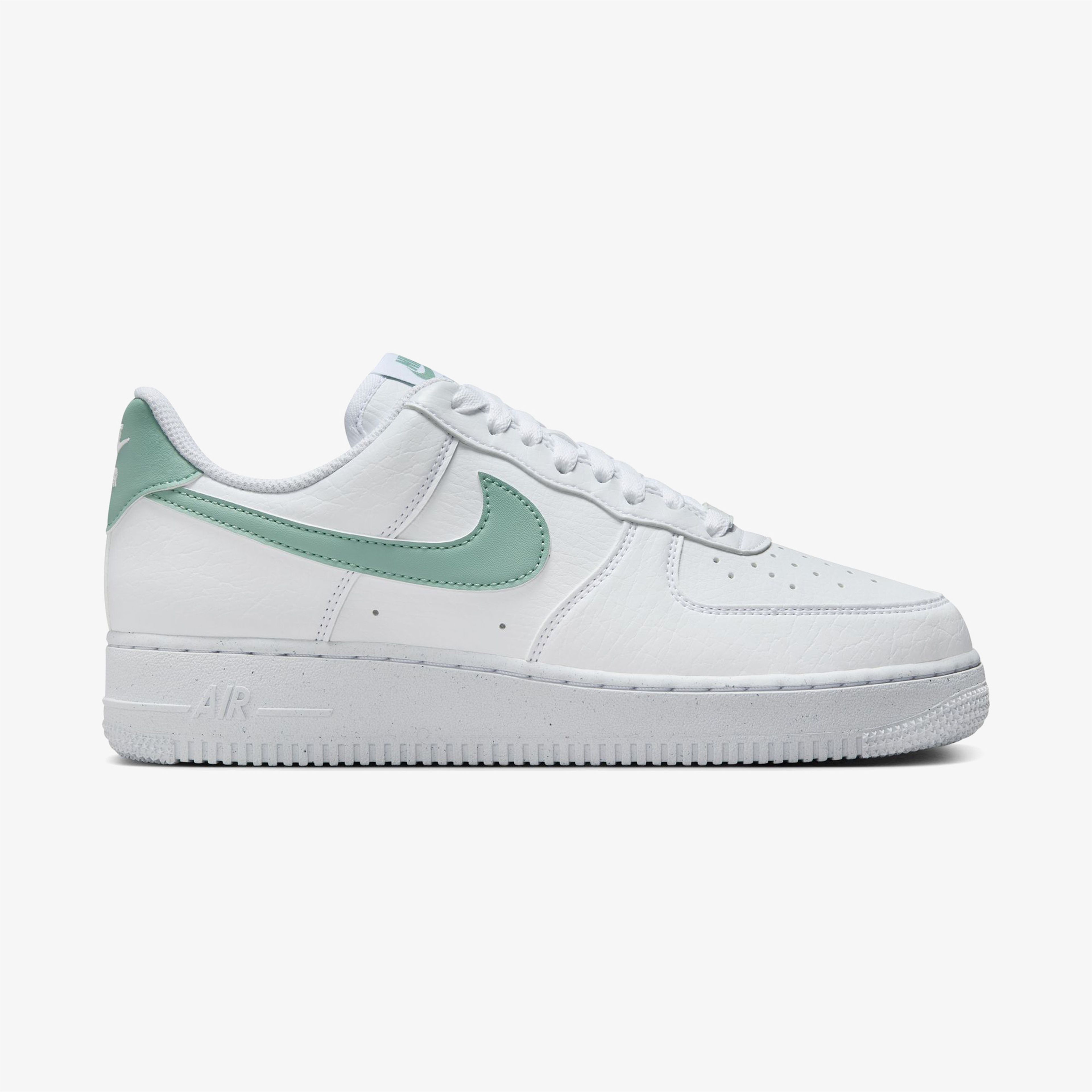 Nike Air Force 1 '07 Next Nature Kadın Beyaz Spor Ayakkabı