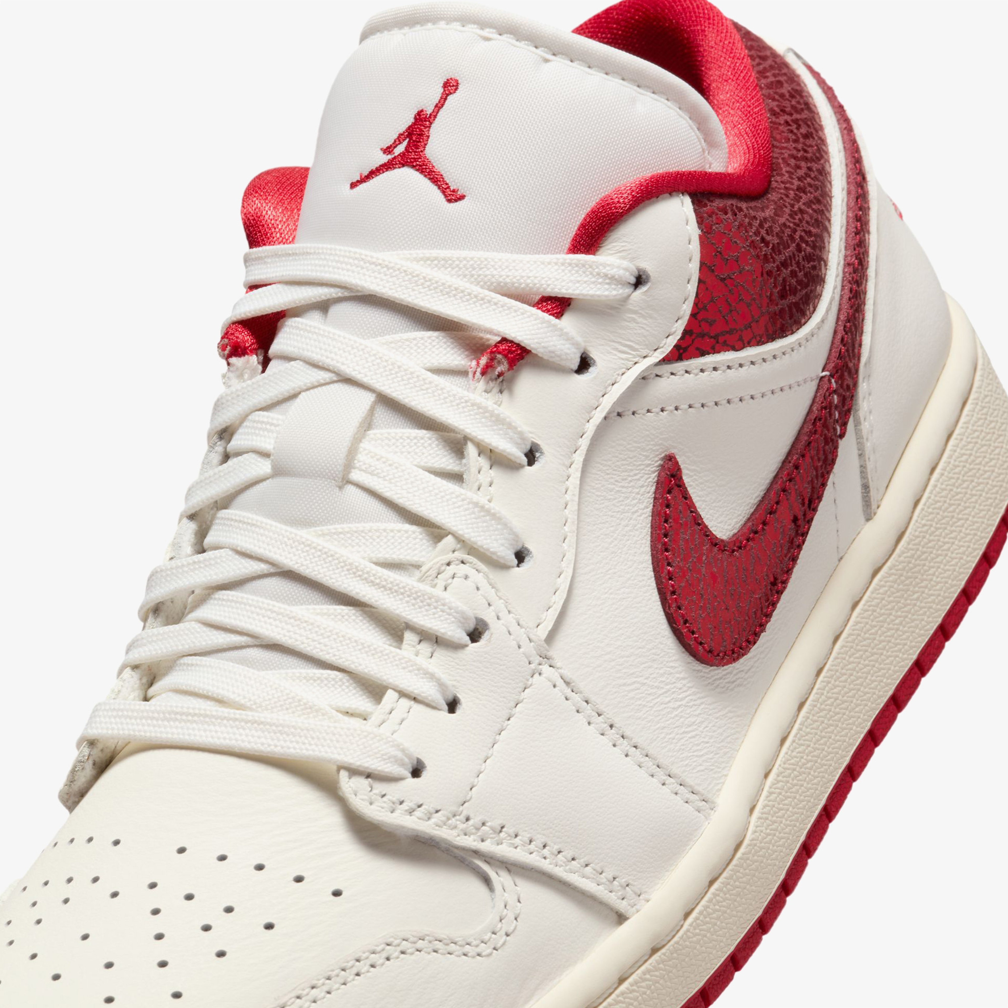 Nike Air Jordan 1 Low 'Ruby' Kadın Beyaz Sneaker