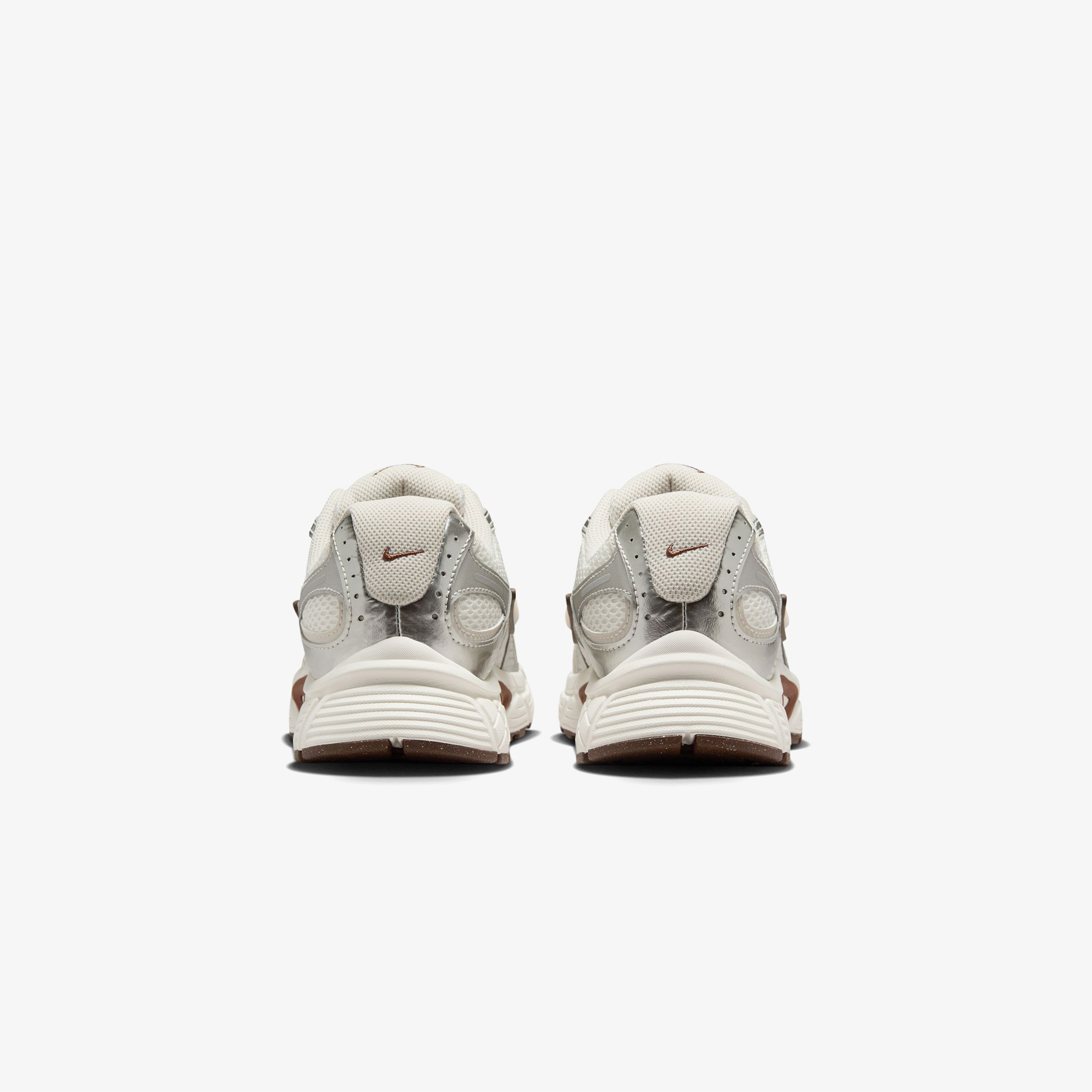 Nike V5 RNR Kadın Gri Spor Ayakkabı