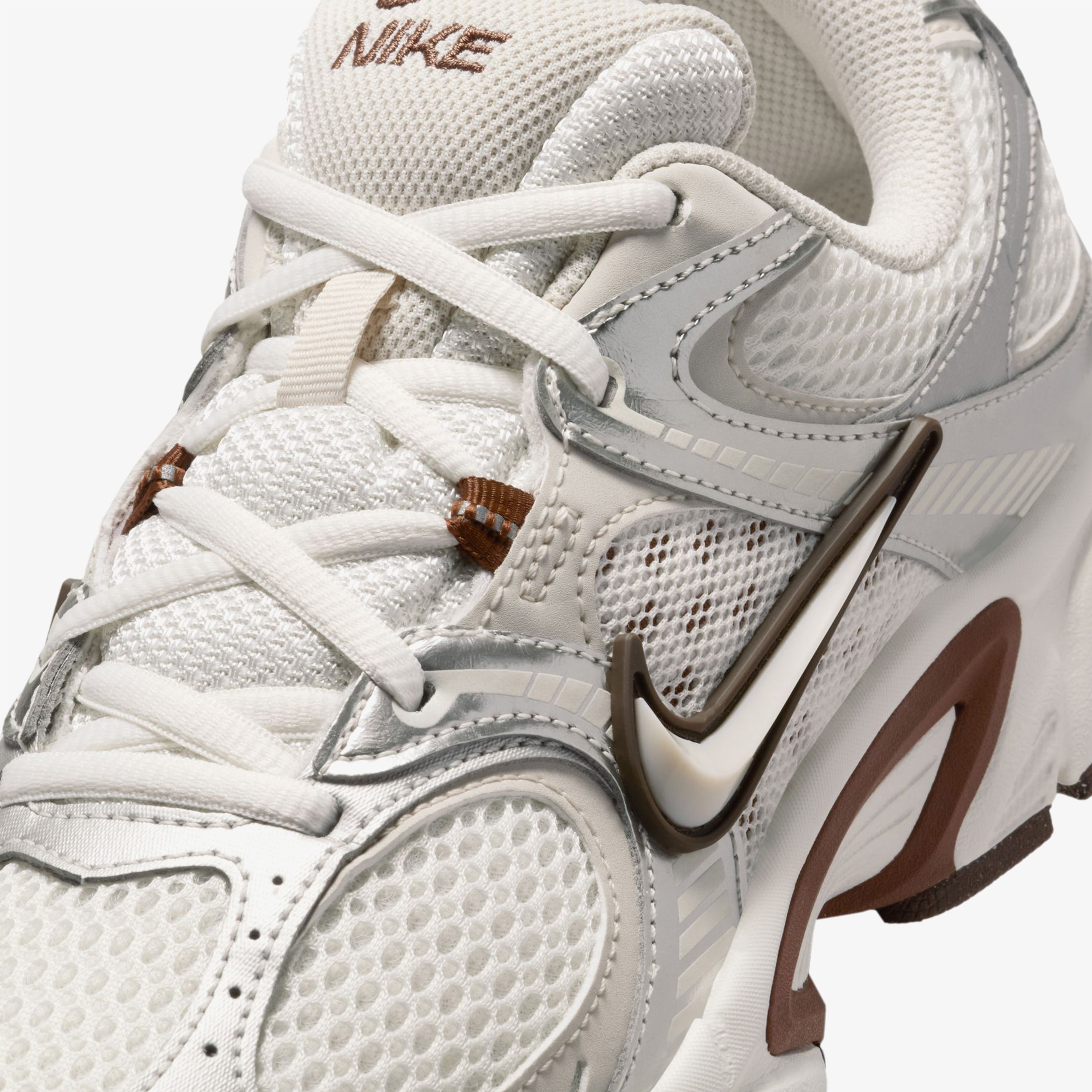 Nike V5 RNR Kadın Gri Spor Ayakkabı