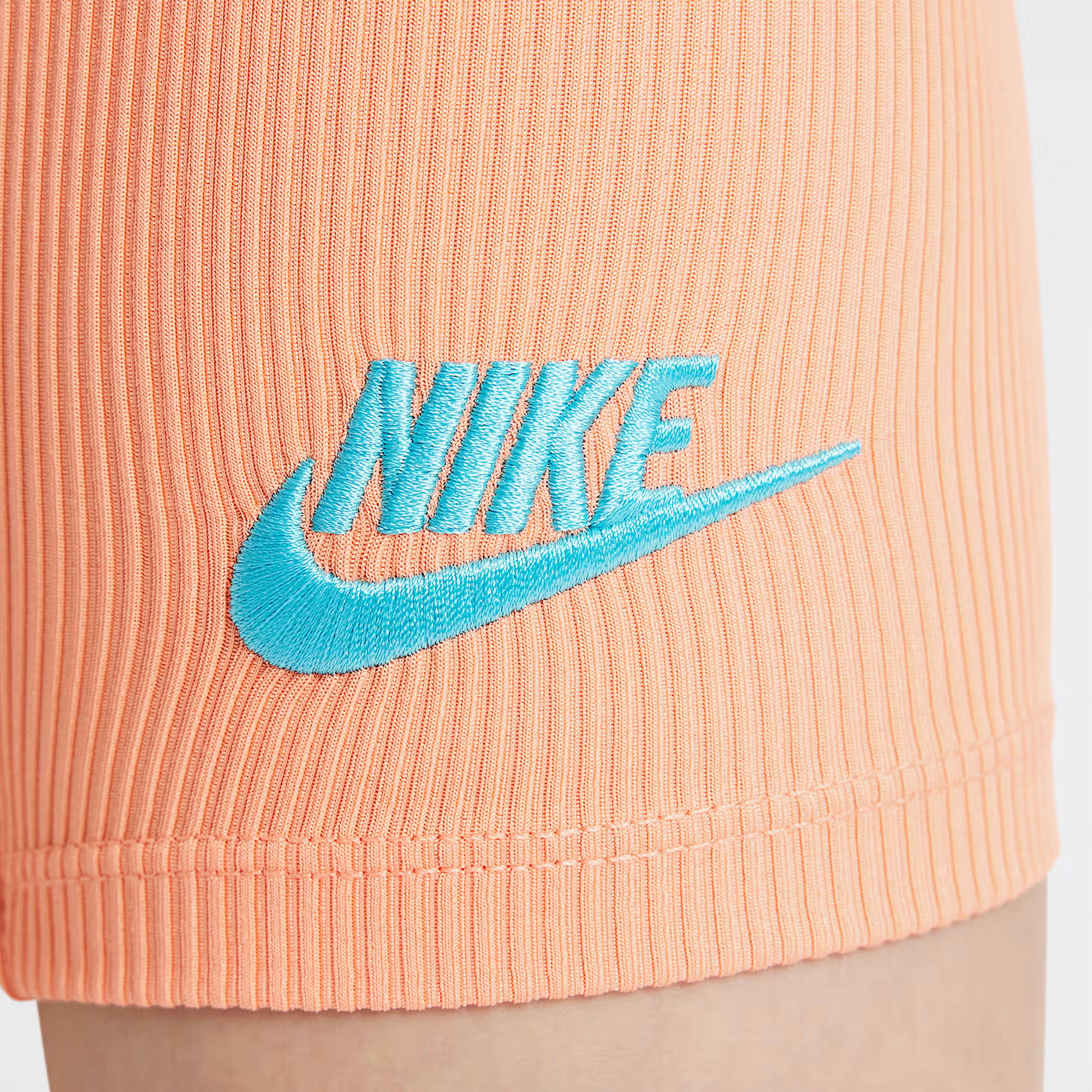 Nike Wild Flower Çocuk Turuncu Şort Takım