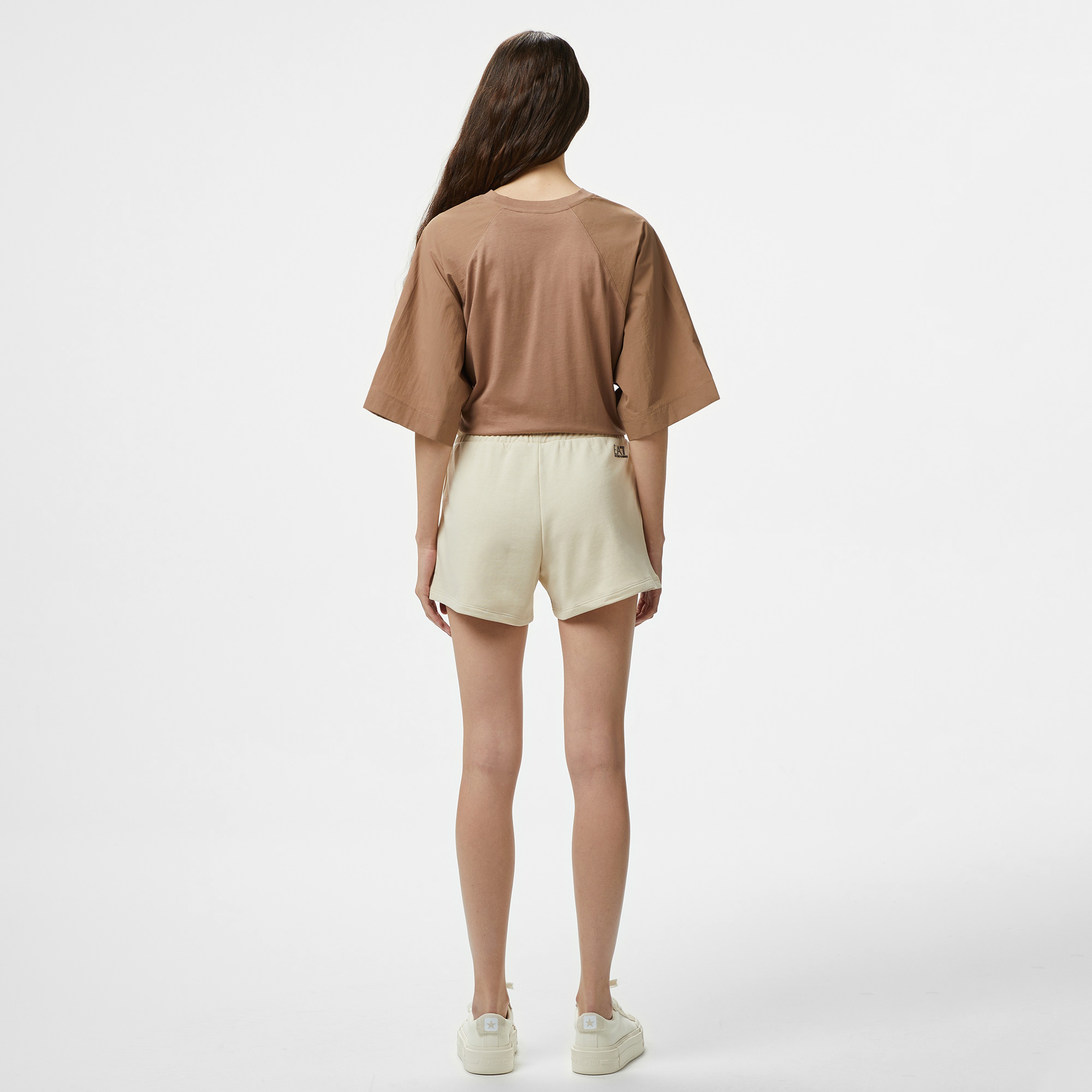 Emporio Armani Kadın Bej Şort