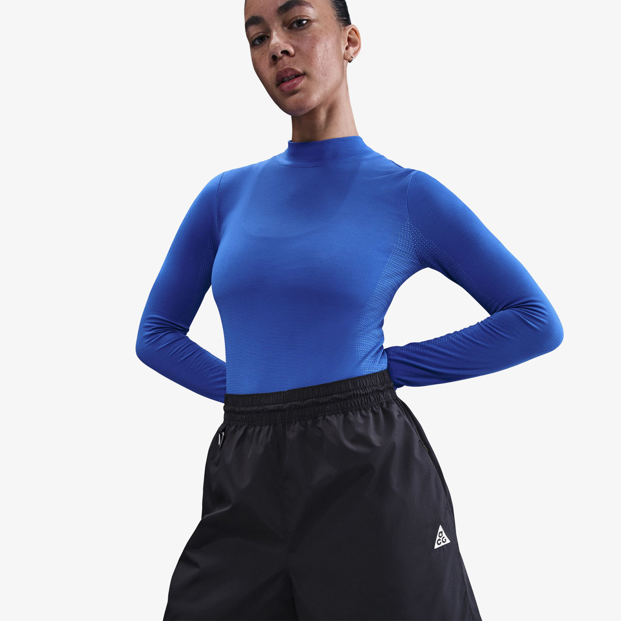 Nike ACG Repel Normal Belli Kadın Siyah Şort