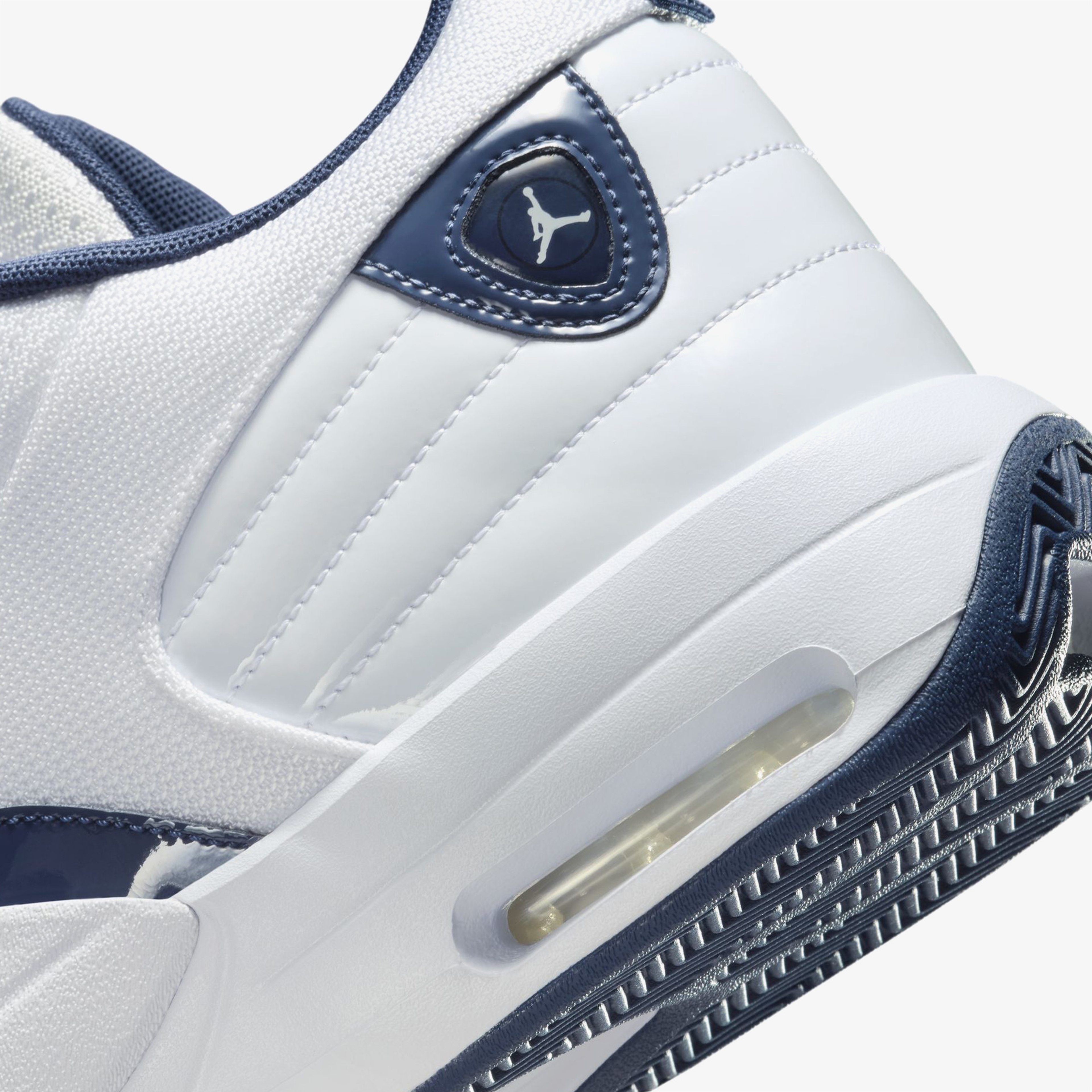 Jordan Max Aura 6 Erkek Beyaz Basketbol Ayakkabısı