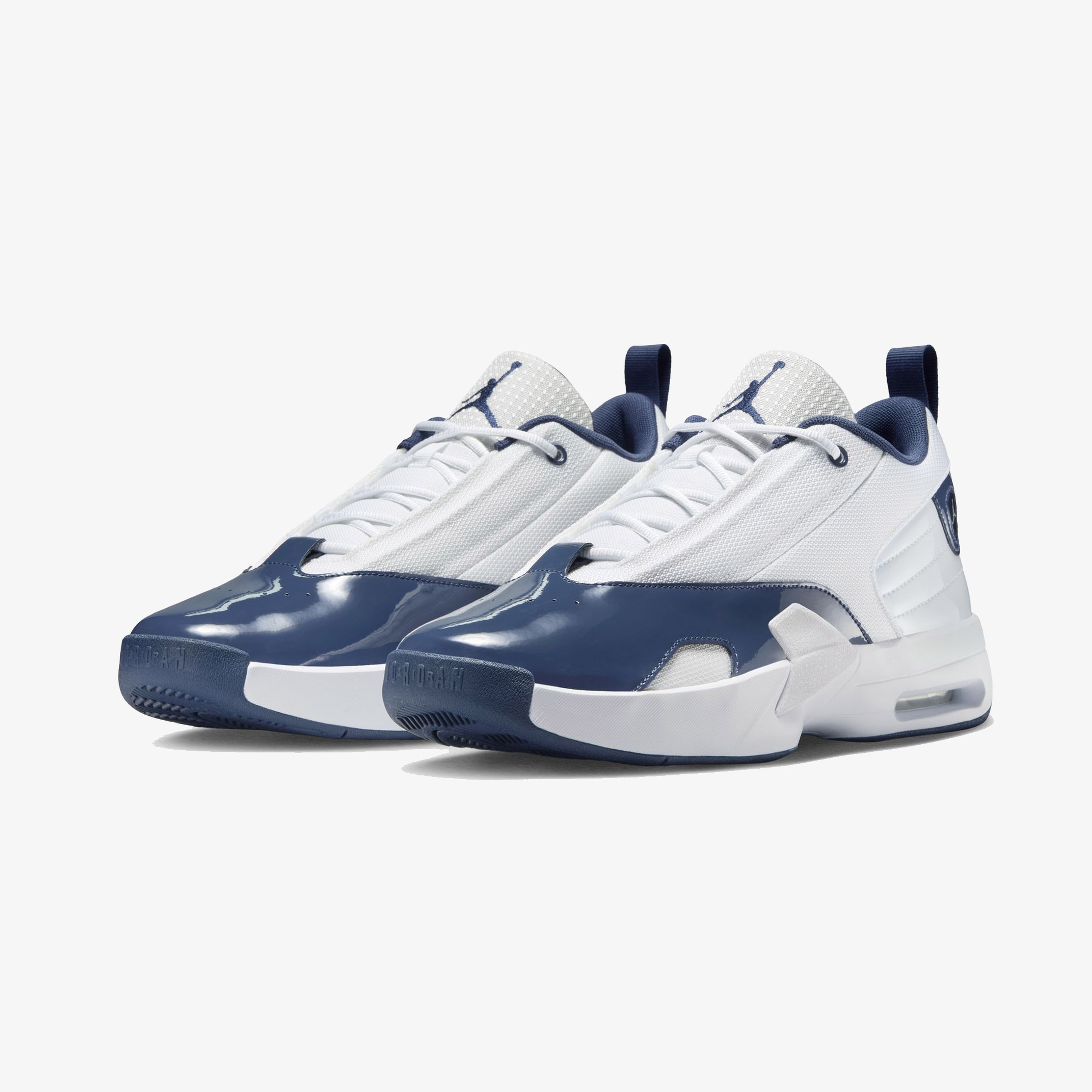 Jordan Max Aura 6 Erkek Beyaz Basketbol Ayakkabısı