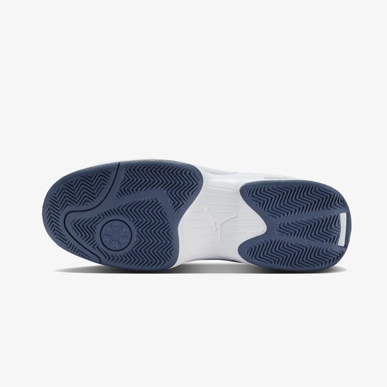 Jordan Max Aura 6 Erkek Beyaz Basketbol Ayakkabısı