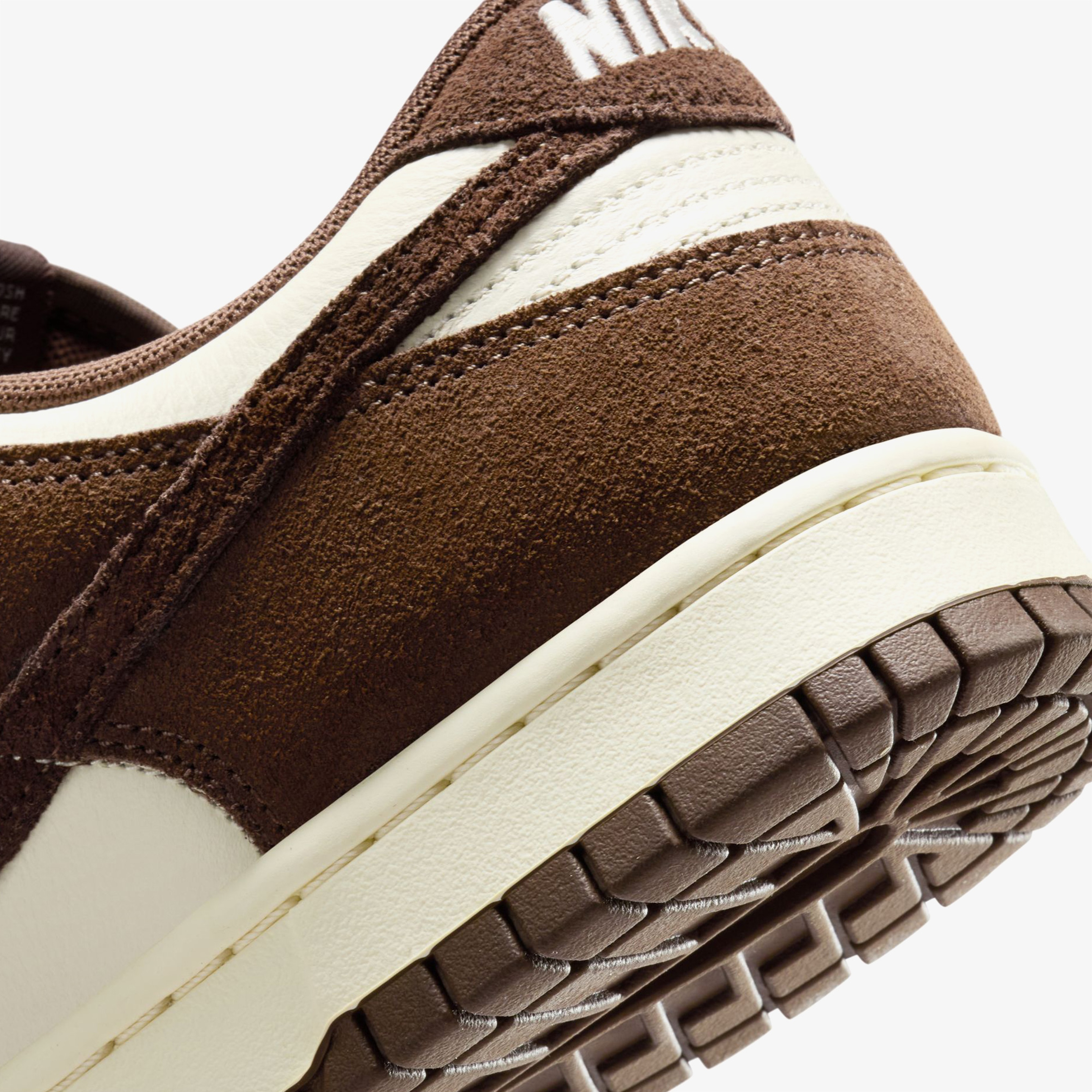 Nike Dunk Low SE Erkek Kahverengi/Beyaz Sneaker