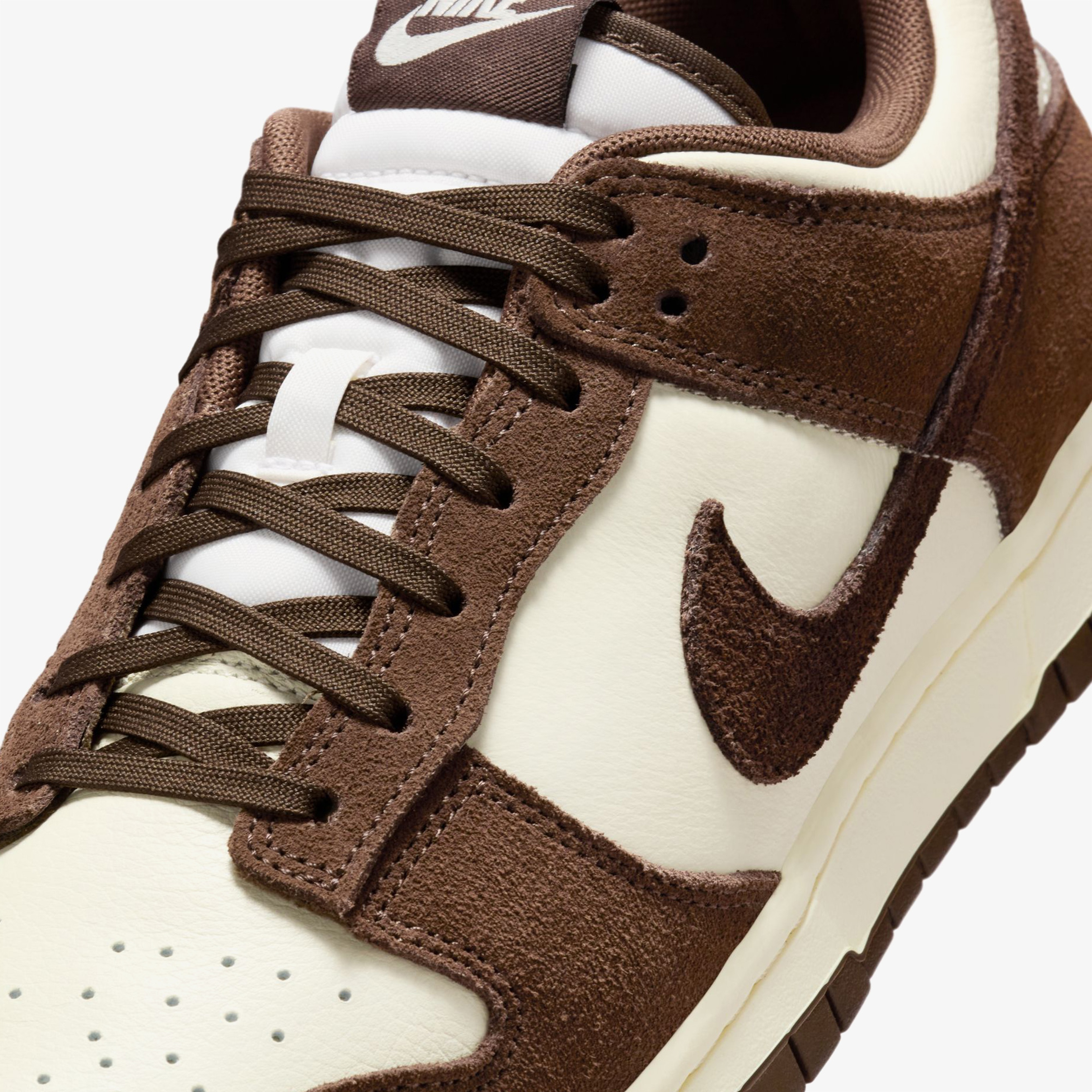 Nike Dunk Low SE Erkek Kahverengi/Beyaz Sneaker