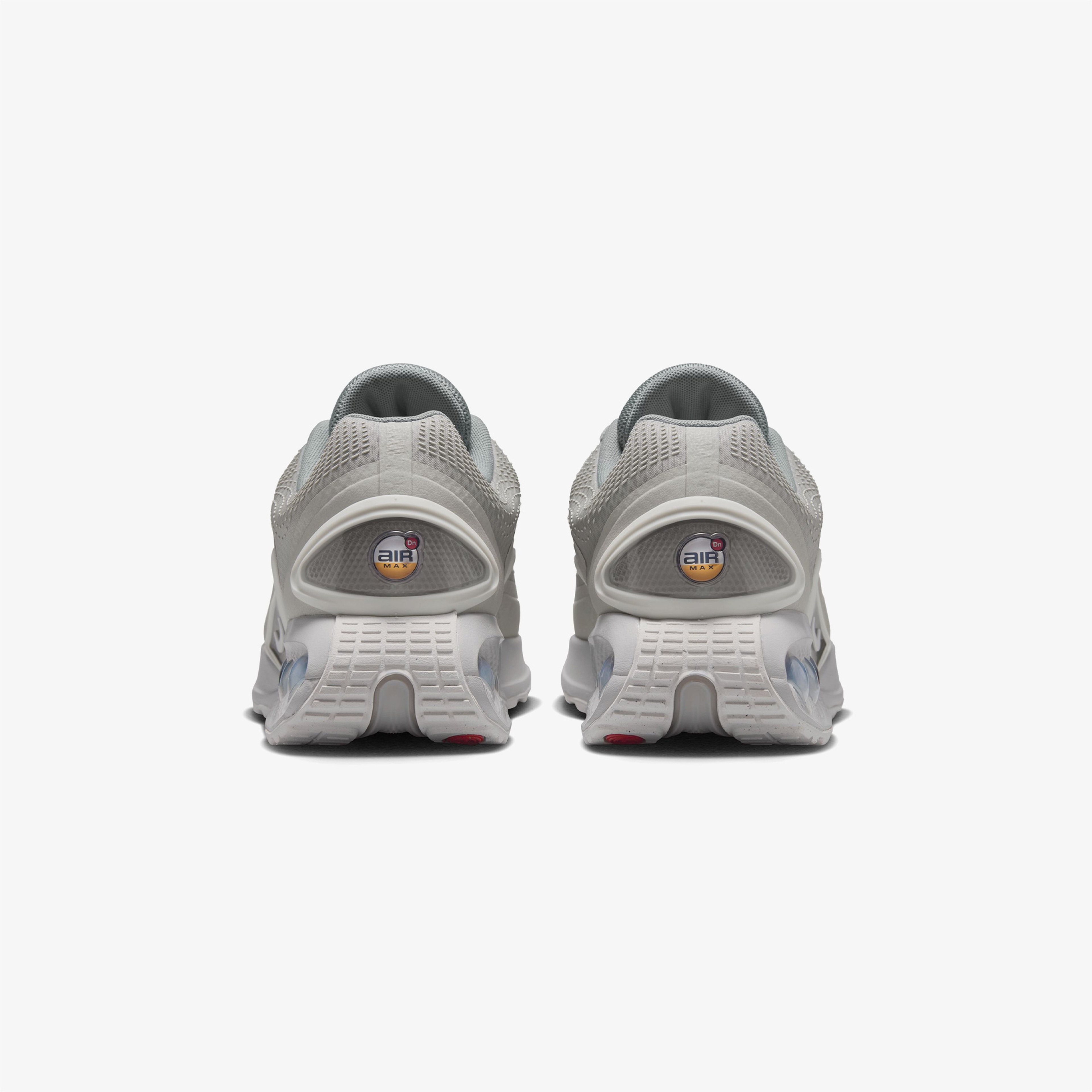 Nike Air Max DN Erkek Gri Spor Ayakkabı