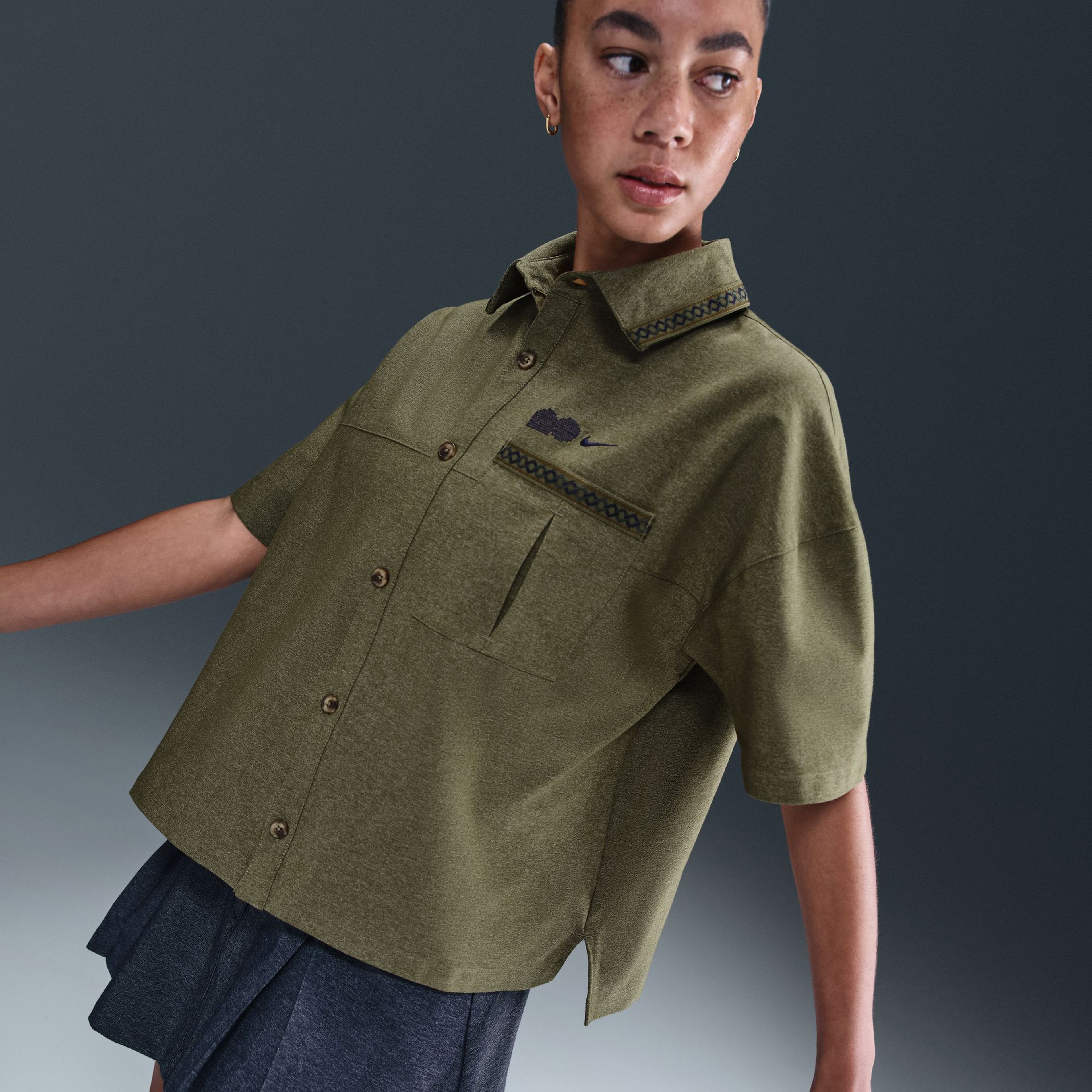 Nike Naomi Osaka Oversized Fit Kadın Yeşil Gömlek