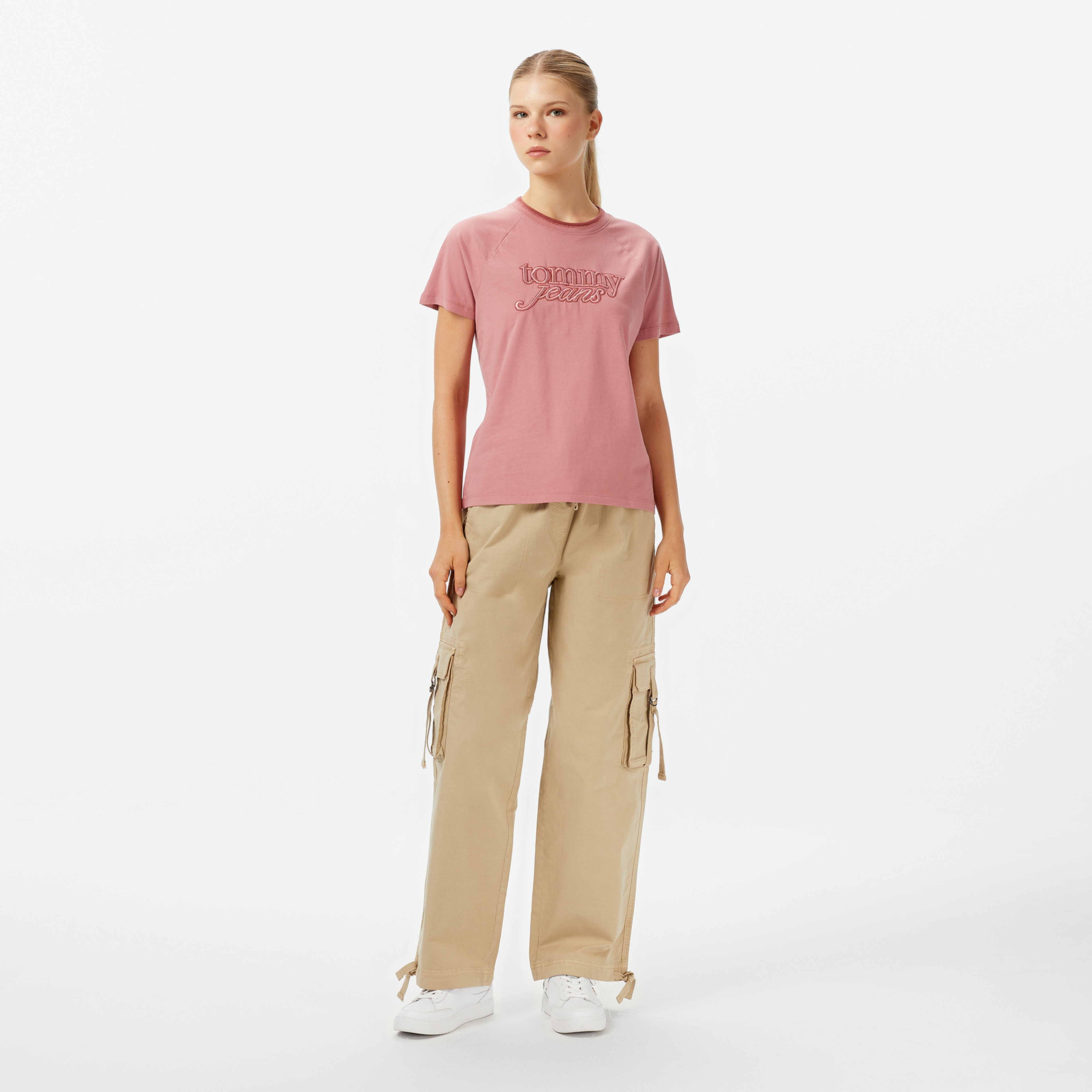 Tommy Jeans Graphic Kadın Pembe T-Shirt