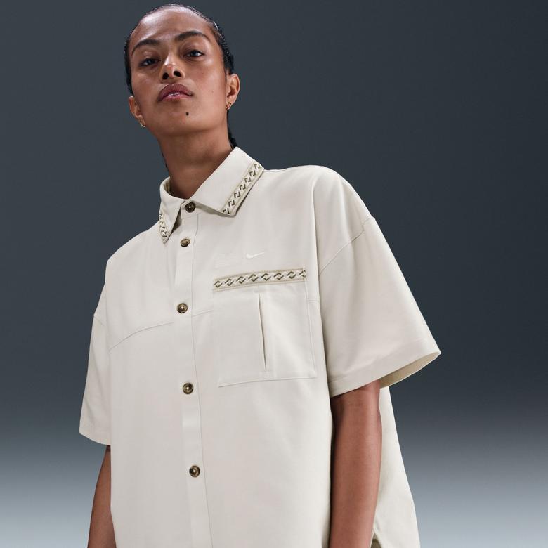 Nike Naomi Osaka Oversized Kadın Beyaz Gömlek