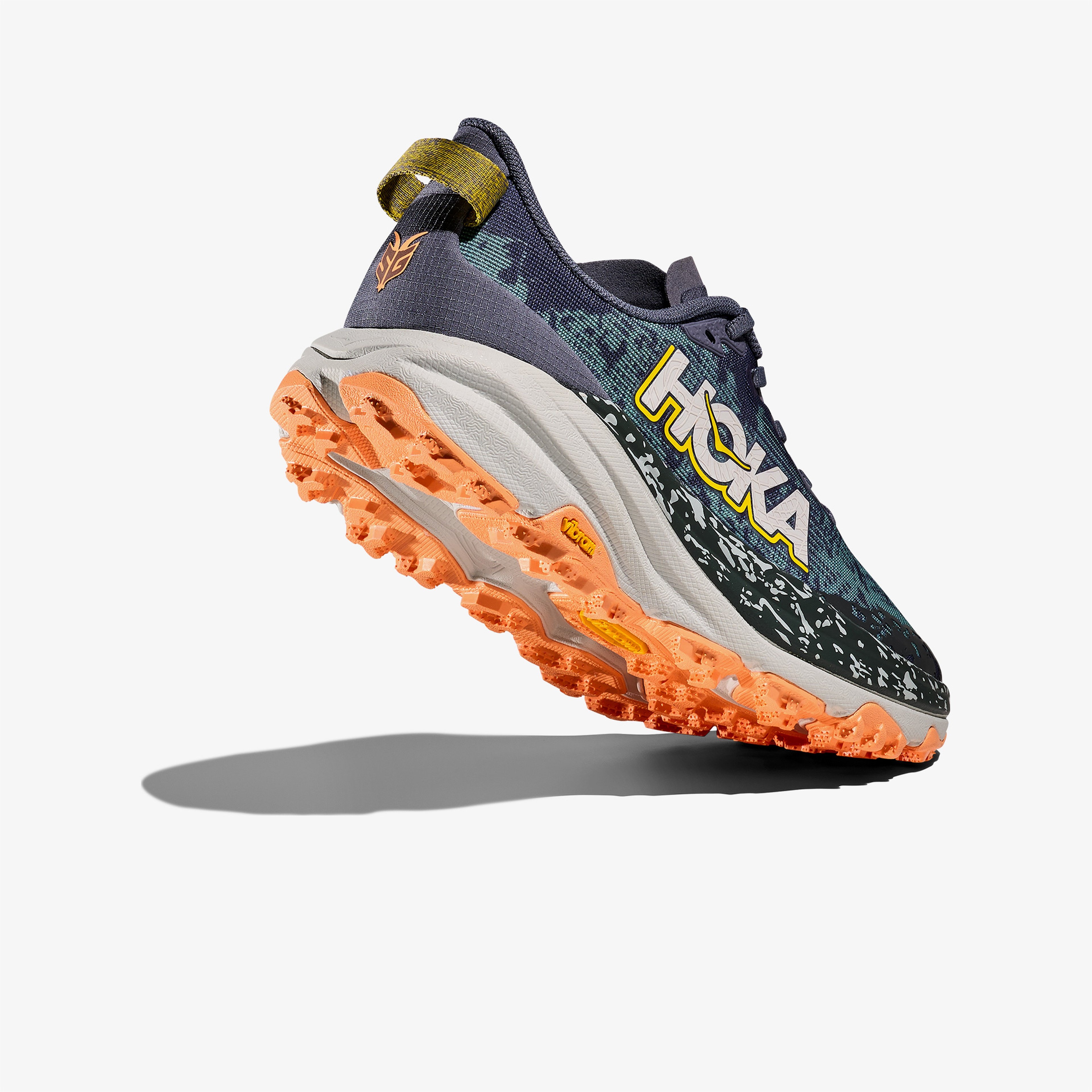 Hoka Speedgoat 6 Kadın Gri Koşu Ayakkabısı