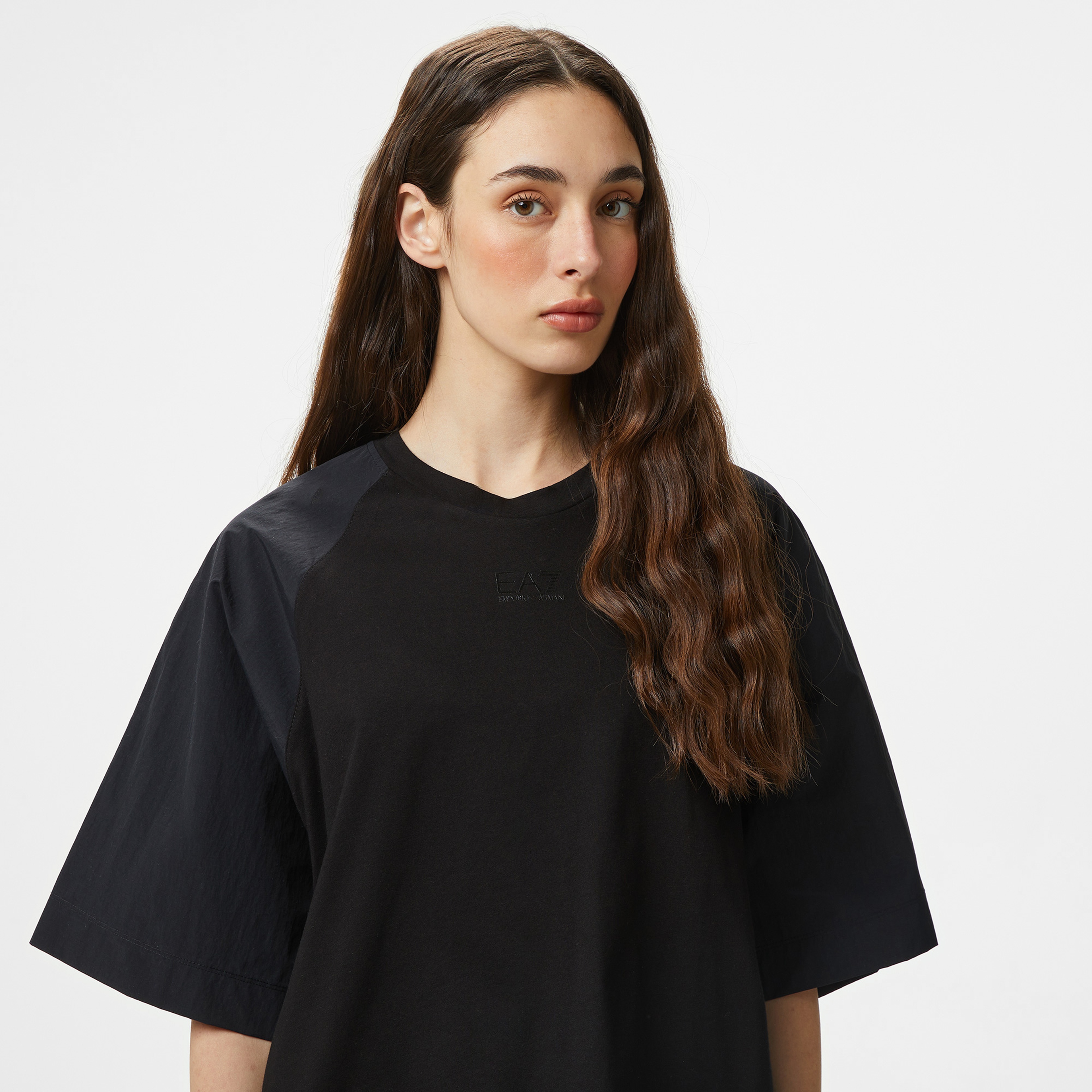 Emporio Armani Raglan Bloklu Kadın Siyah Crop T-Shirt