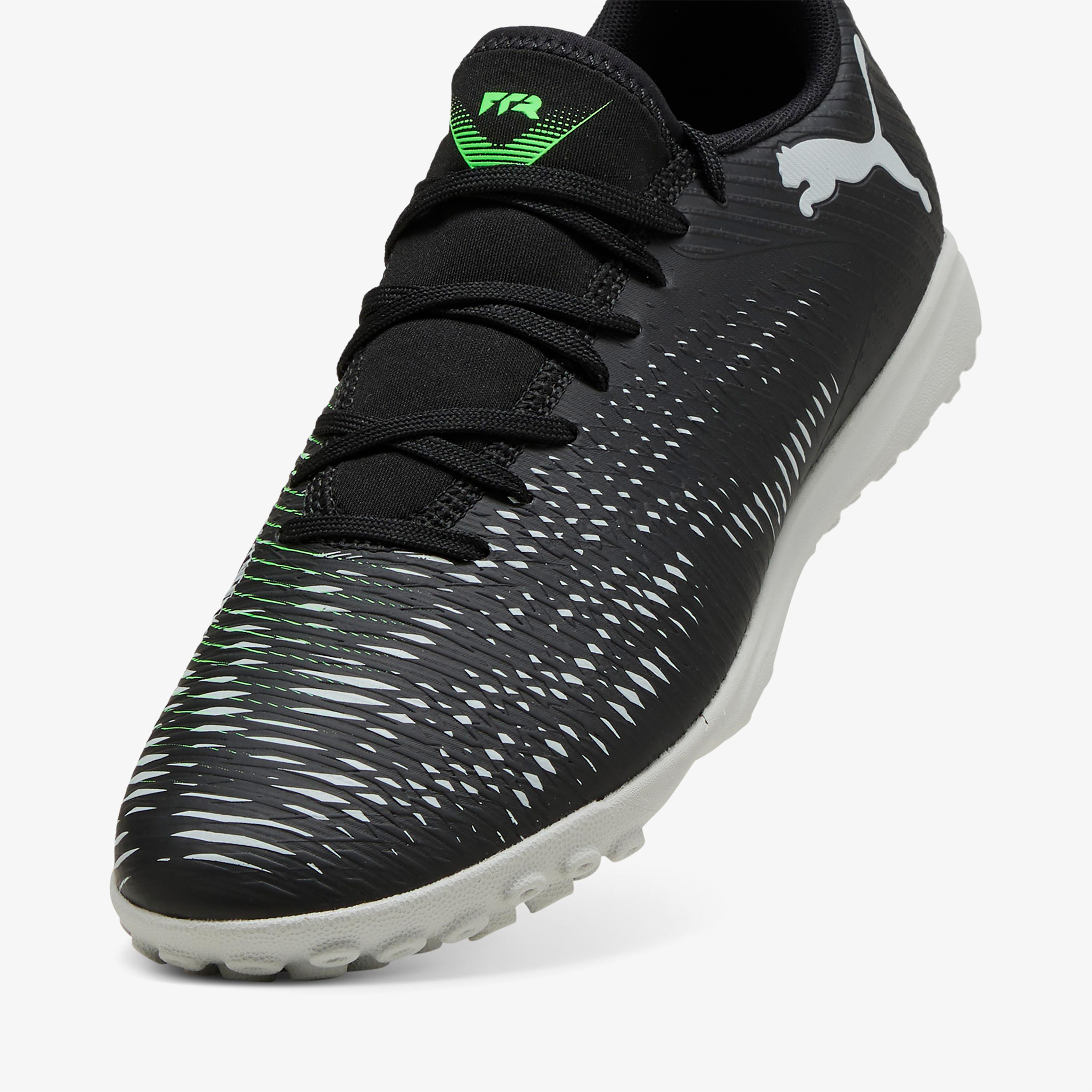 Puma Future 8 Play Erkek Siyah Halı Saha Kramponu