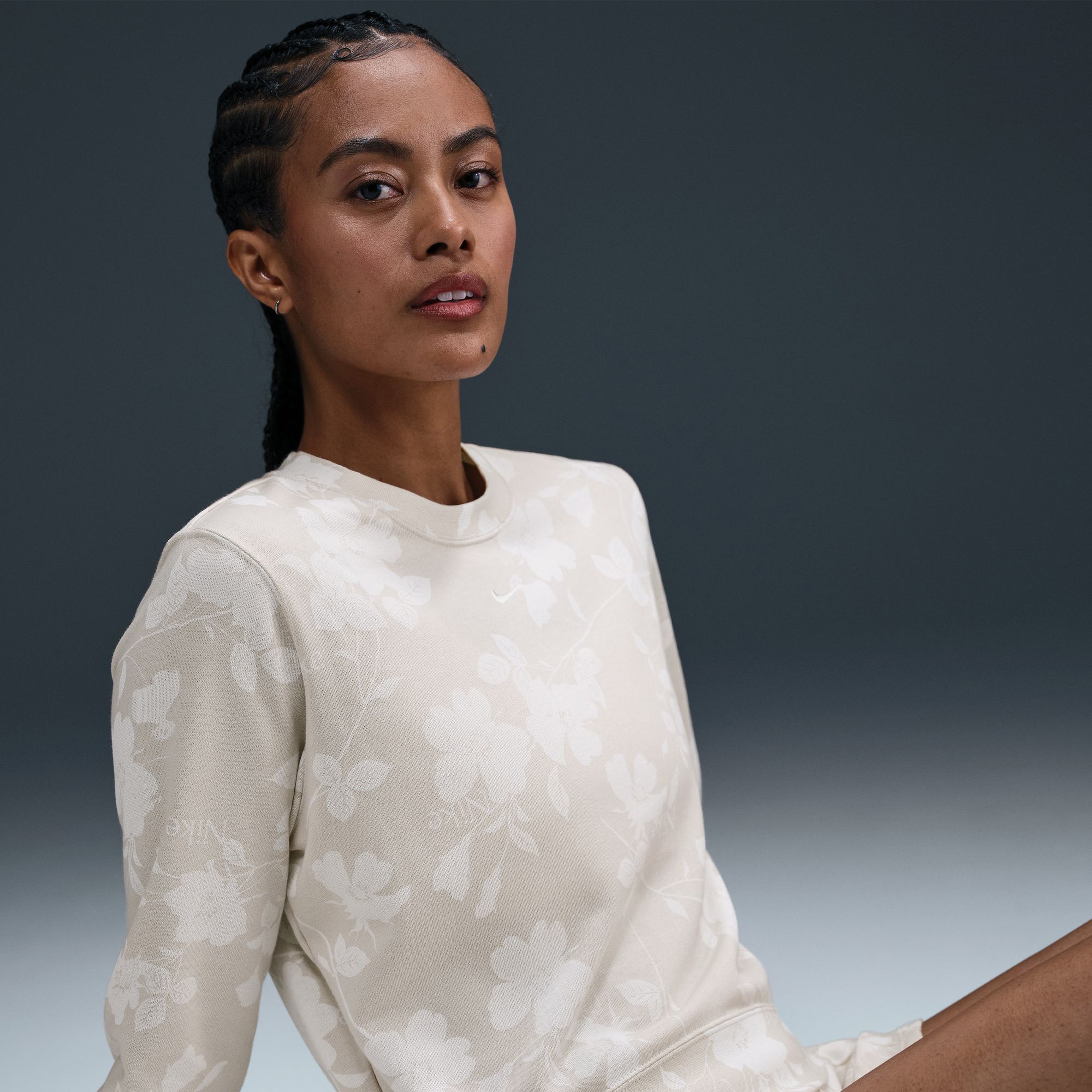 Nike Sportswear Chill Terry Kadın Krem Sweatshirt