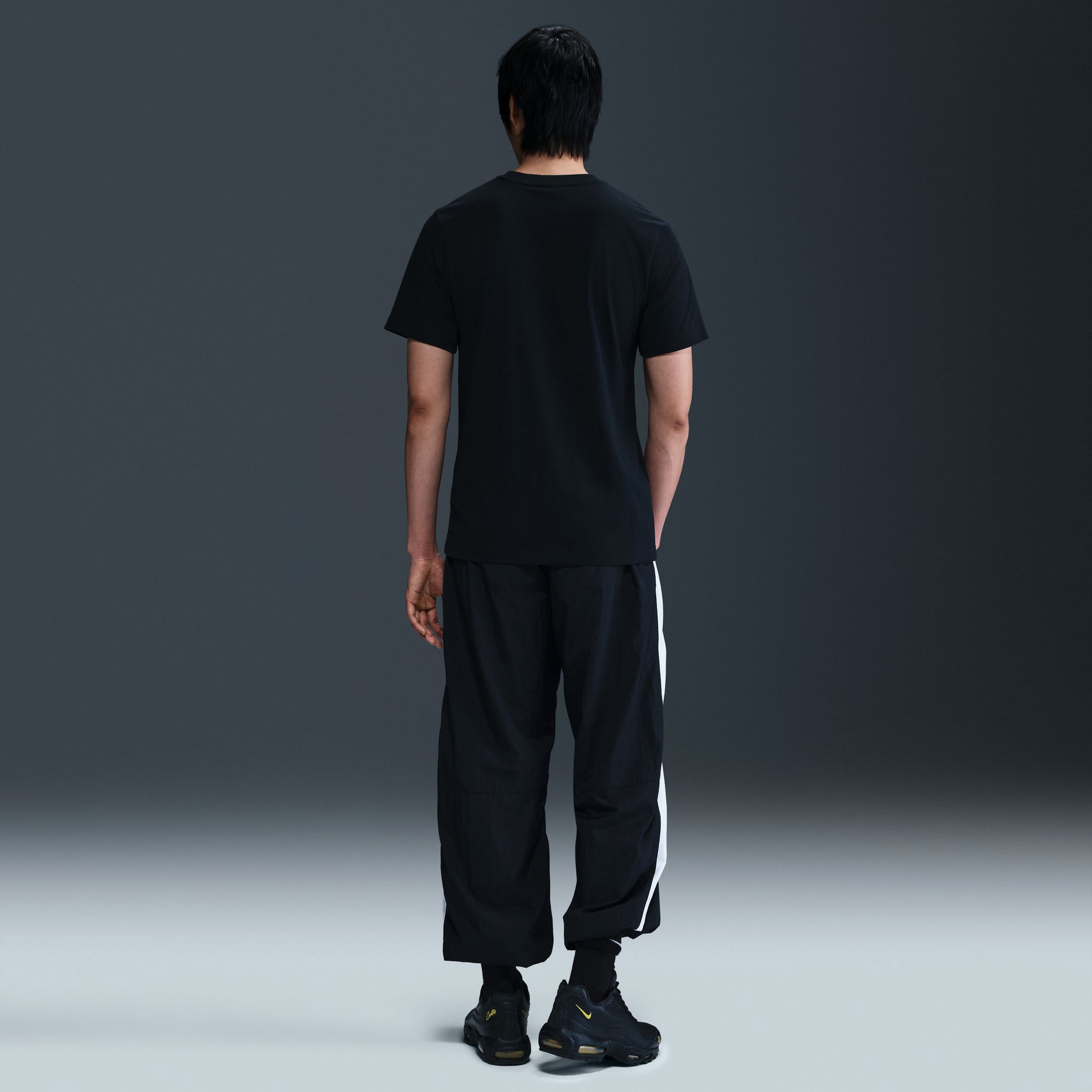 Nike Air Graphic Erkek Siyah T-Shirt