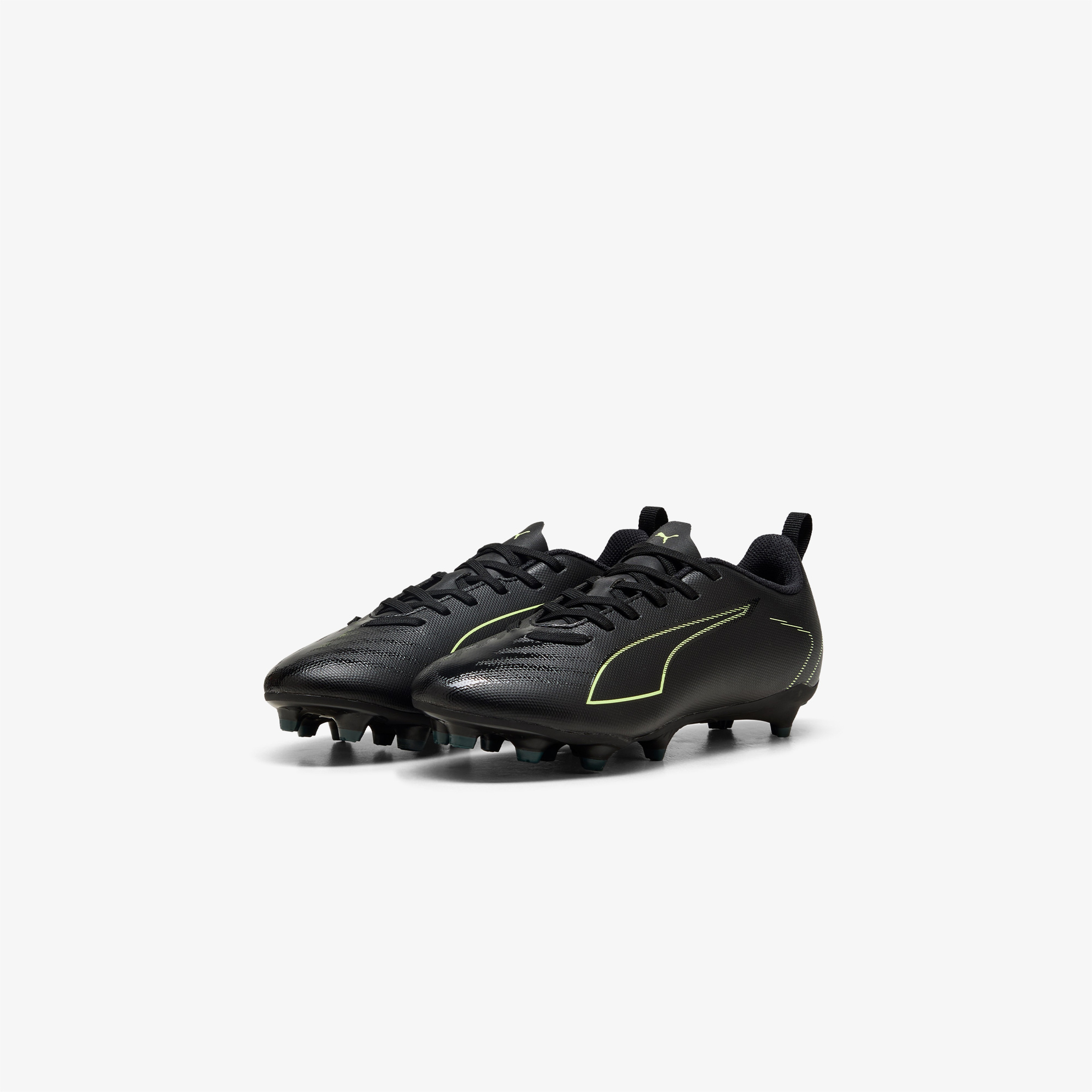 Puma Ultra 6 Play Fg-Ag Çocuk Siyah Çim Saha Kramponu
