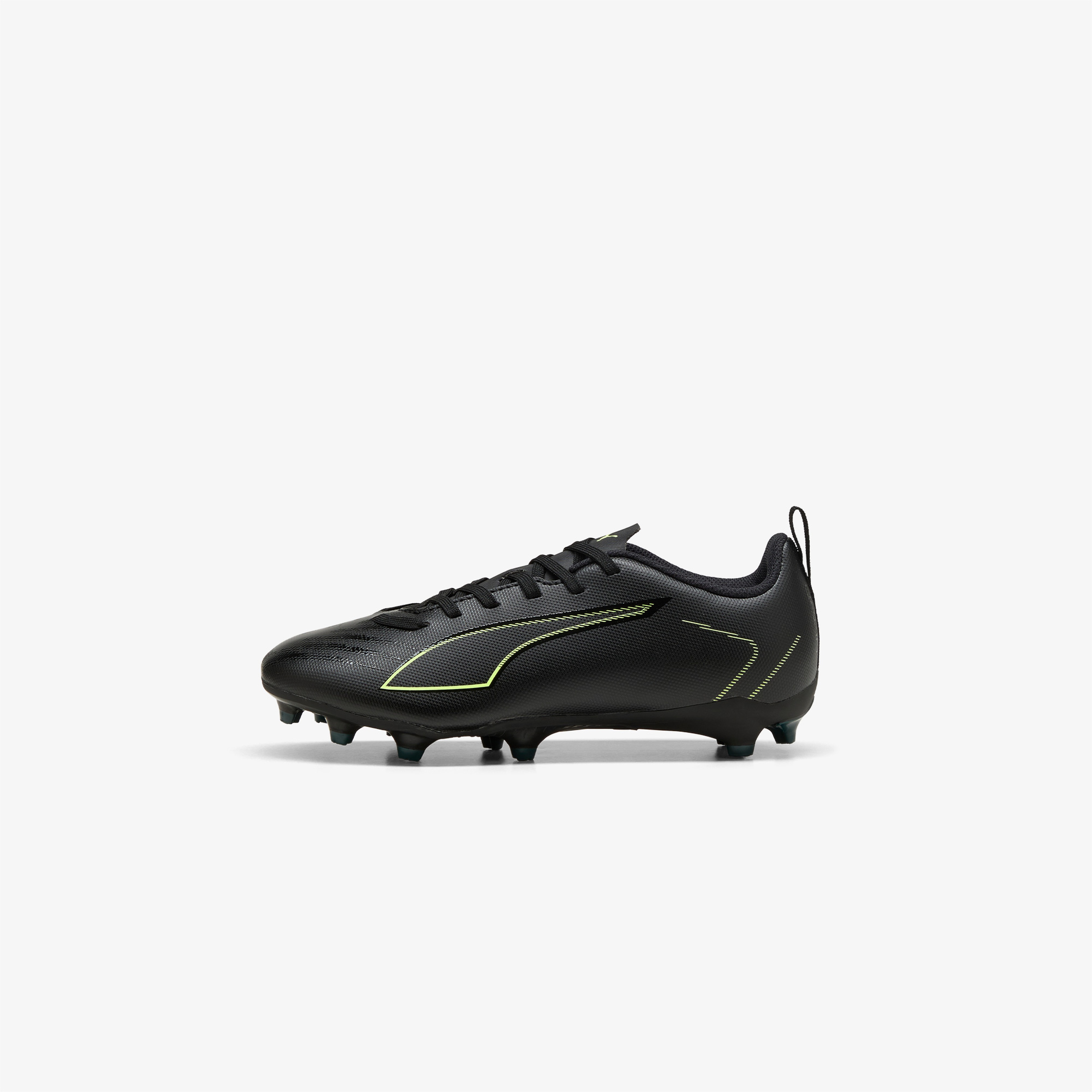 Puma Ultra 6 Play Fg-Ag Çocuk Siyah Çim Saha Kramponu