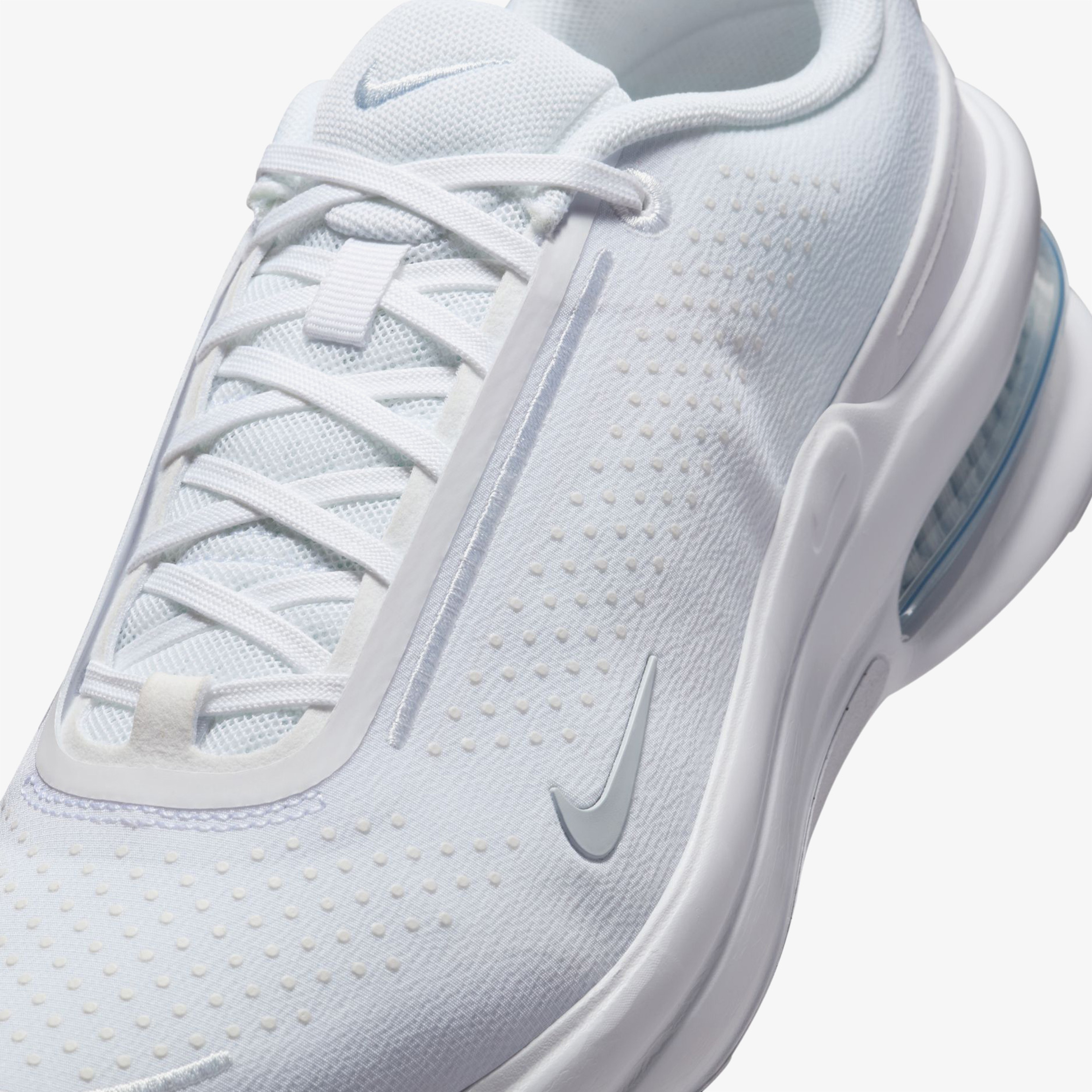 Nike Air Zoom Upturn Sc Kadın Beyaz Koşu Ayakkabısı