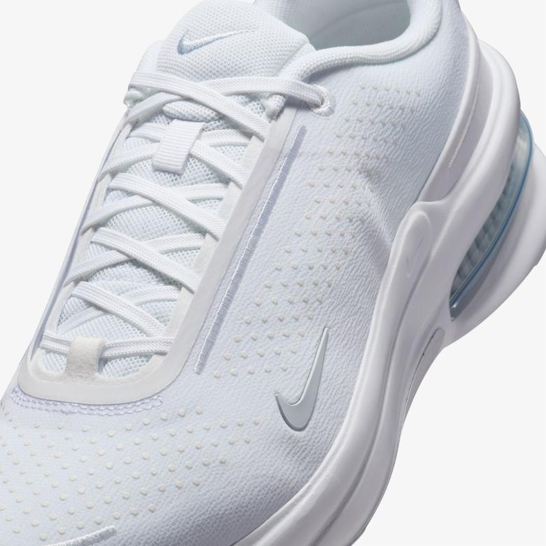 Nike Air Zoom Upturn Sc Kadın Beyaz Koşu Ayakkabısı