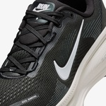 Nike Vomero 18 Kadın Siyah Koşu Ayakkabısı