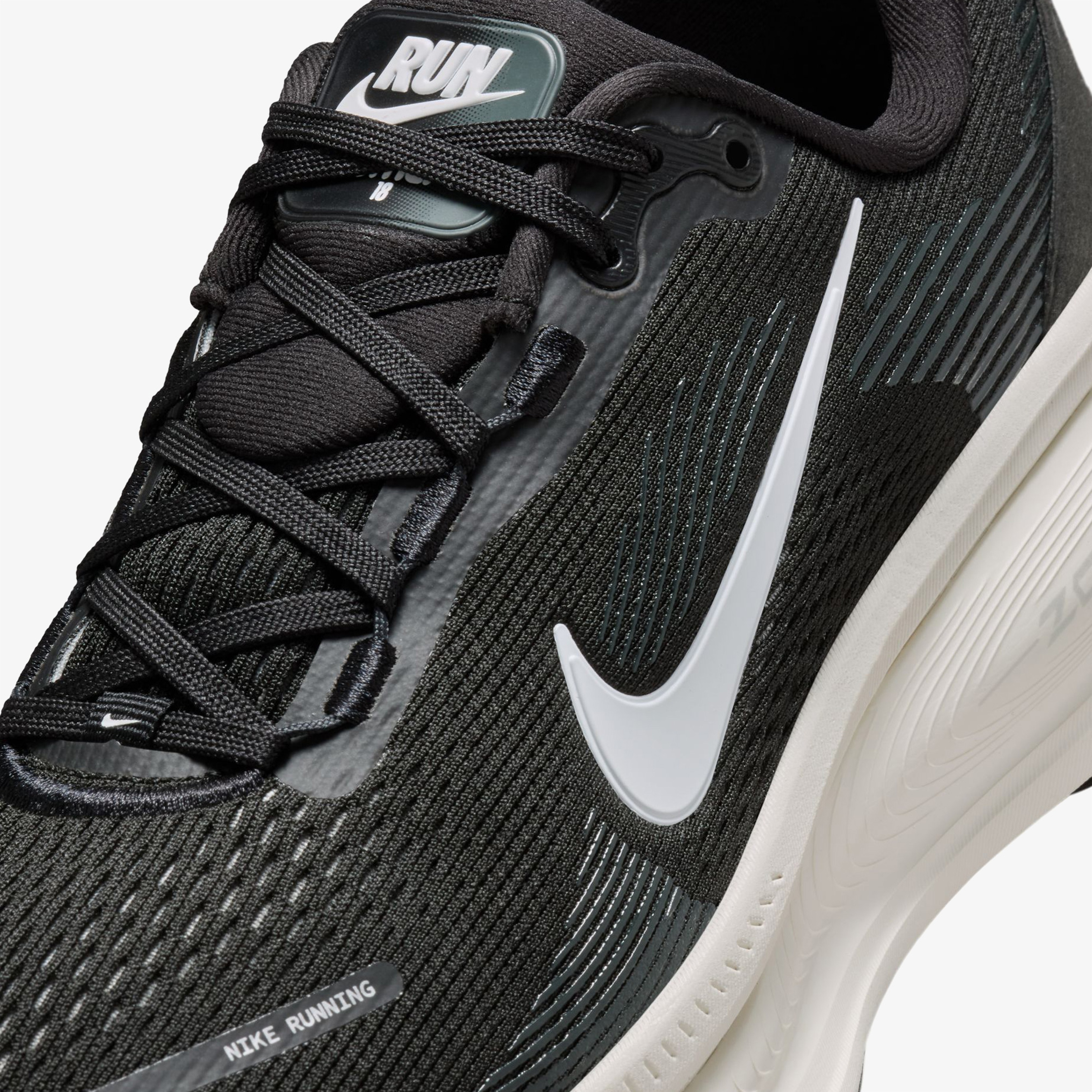 Nike Vomero 18 Kadın Siyah Koşu Ayakkabısı