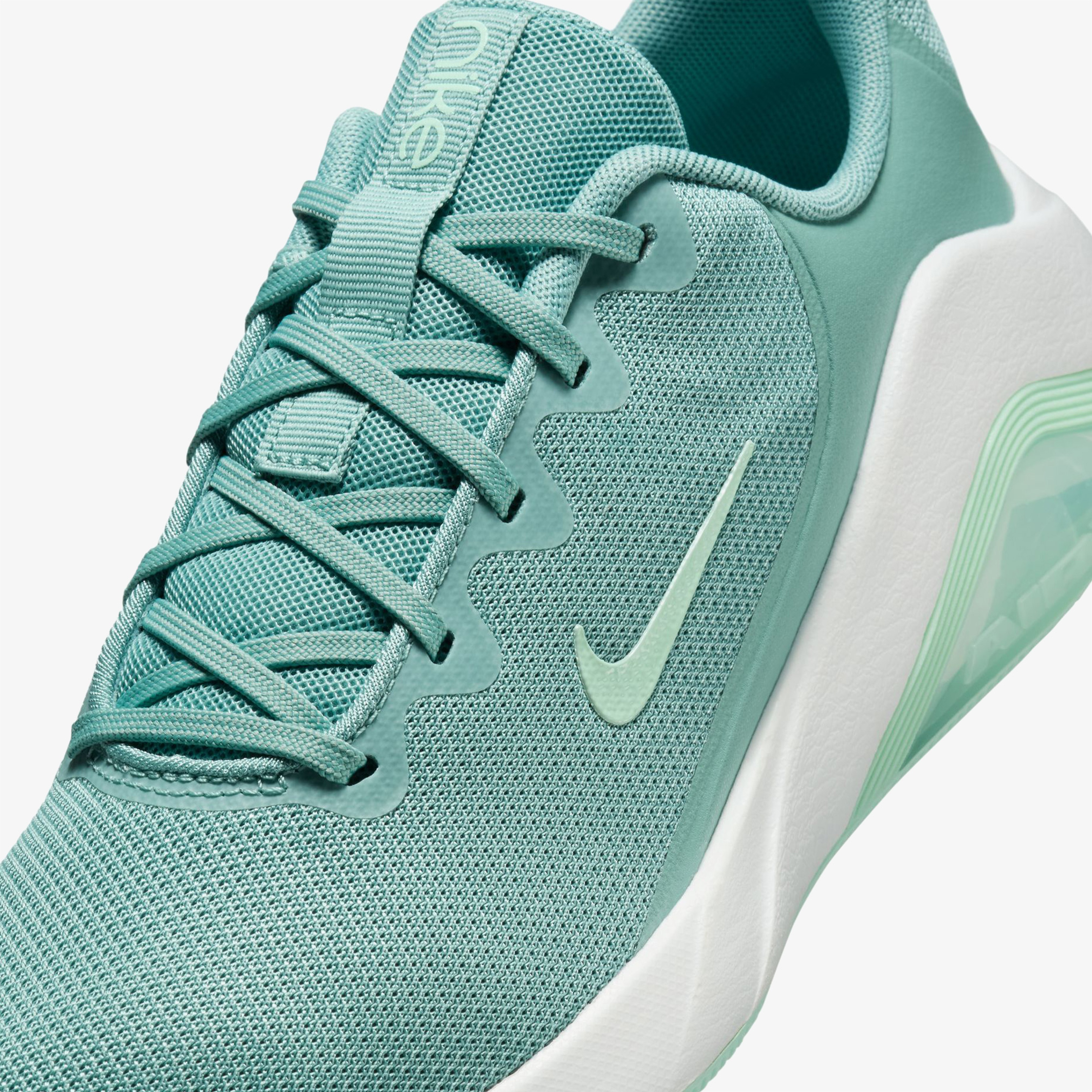 Nike Bella 7 Kadın Yeşil Antrenman Ayakkabısı